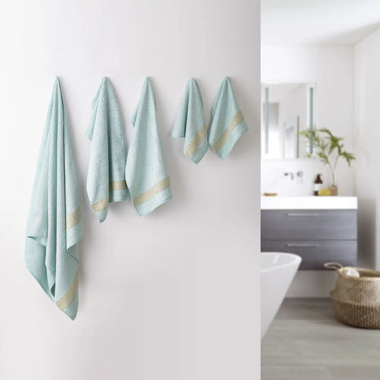 The Bamboo Towel Collection β Luxurious Lightweight and Travel-Ready
