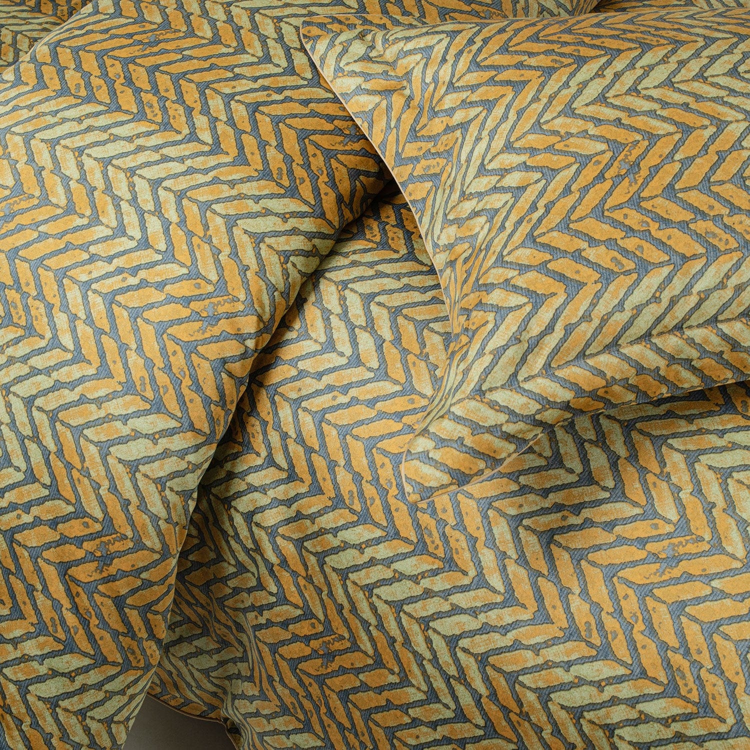 307