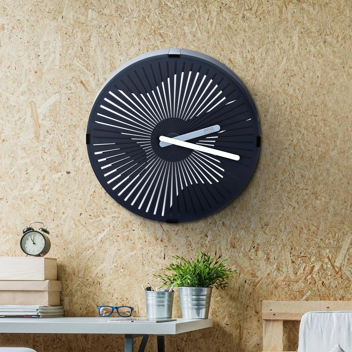 CLOCK HY 106