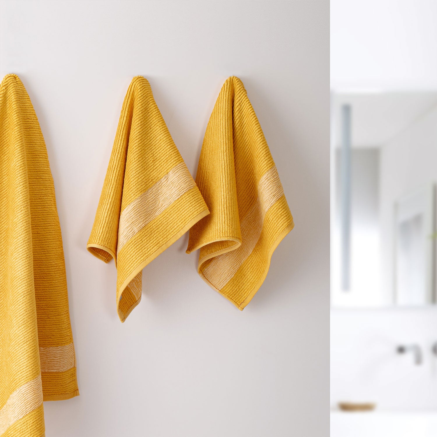 Yellow 01
