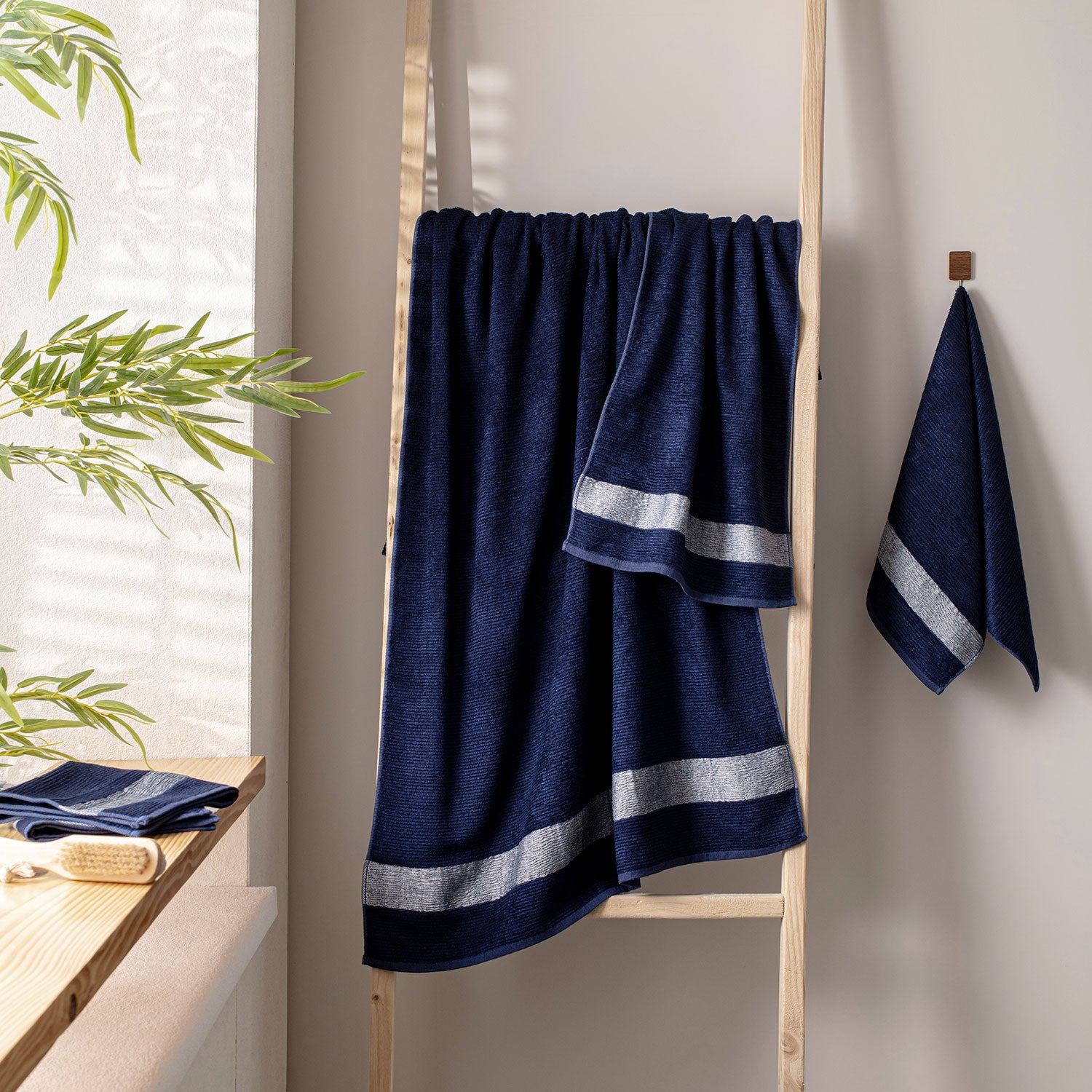 The Bamboo Towel Collection – Luxurious Lightweight and Travel-Ready