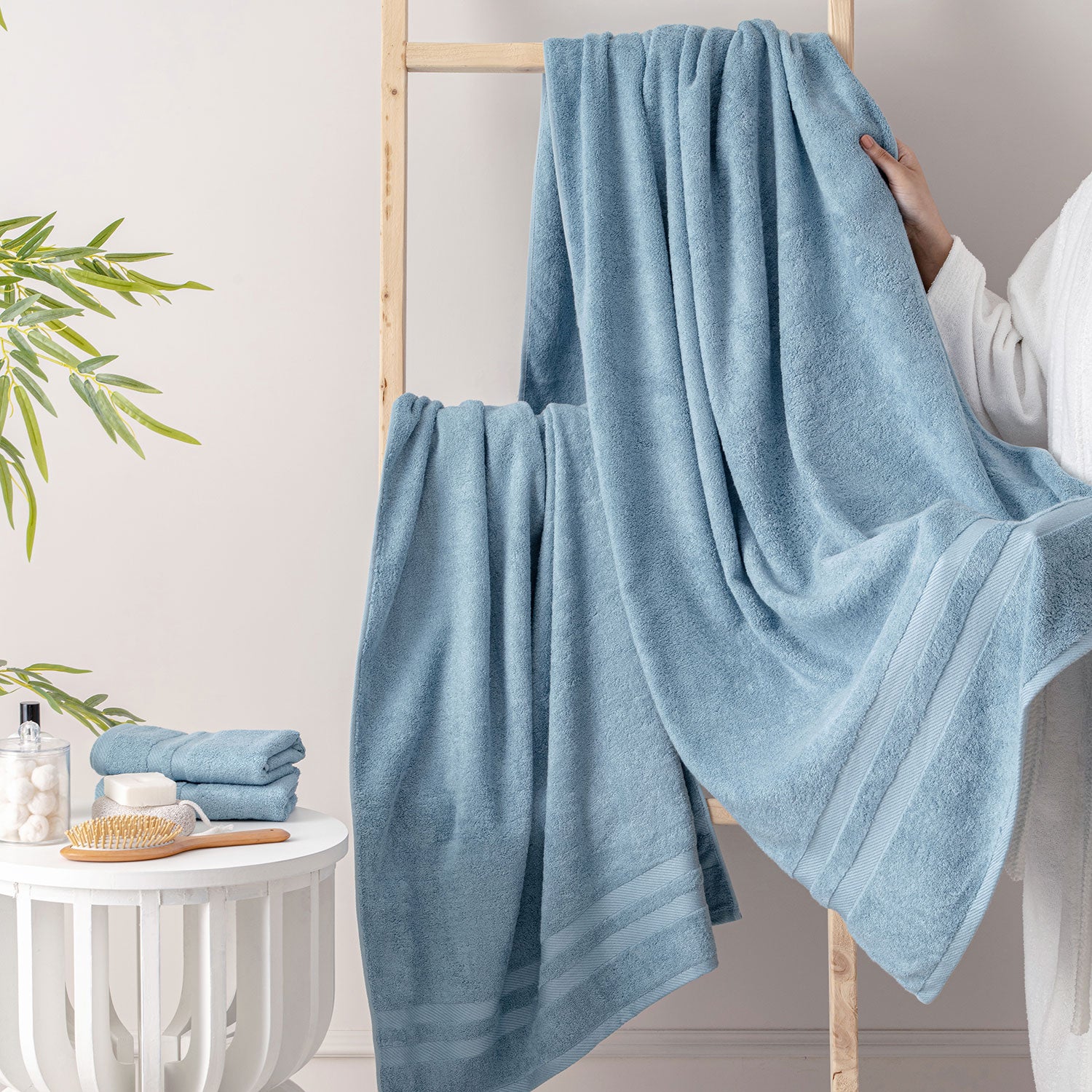 The Bamboo Towel Collection – Luxurious Lightweight and Travel-Ready