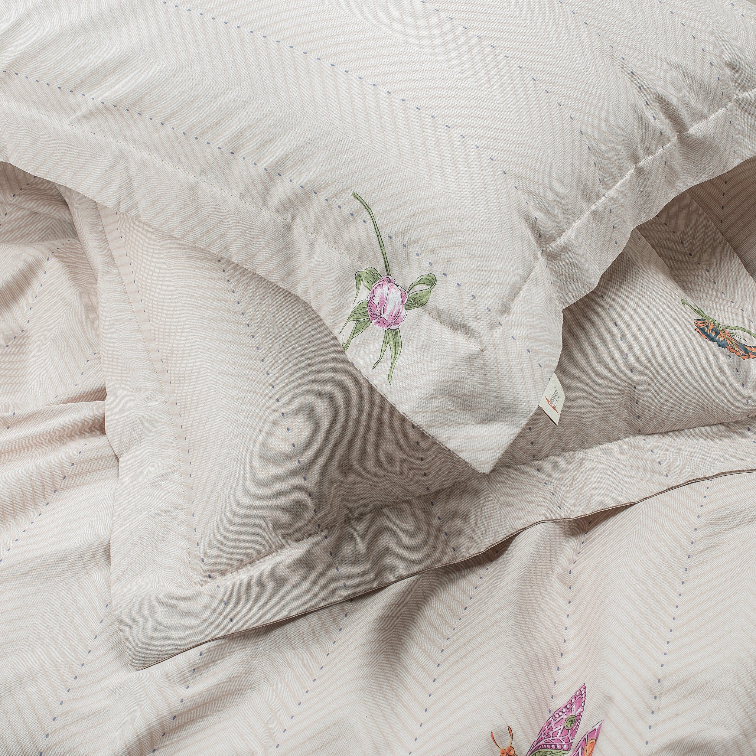 350 Tc Super King Size Bedsheet 2.74Mtr. X 2.74 Mtr. With 2 Pillow Covers