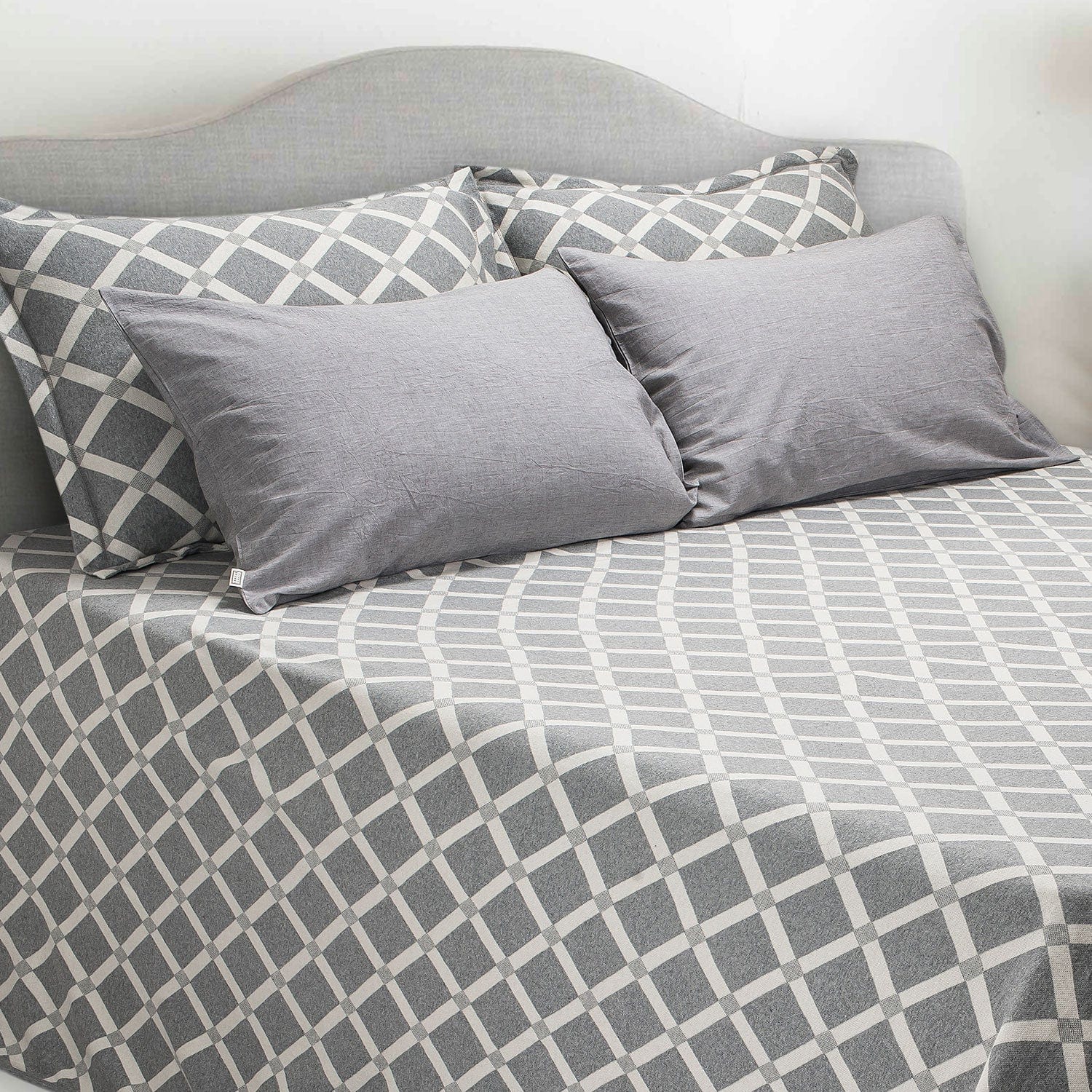 KNT BED SPREAD 001