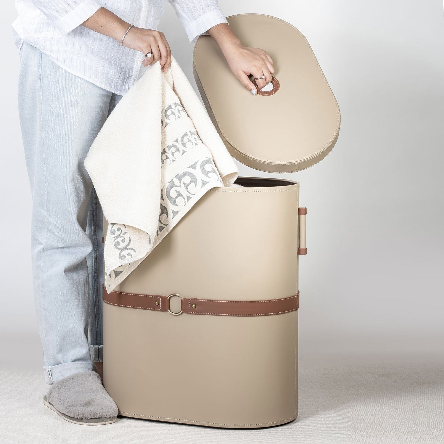 Beige/Tan