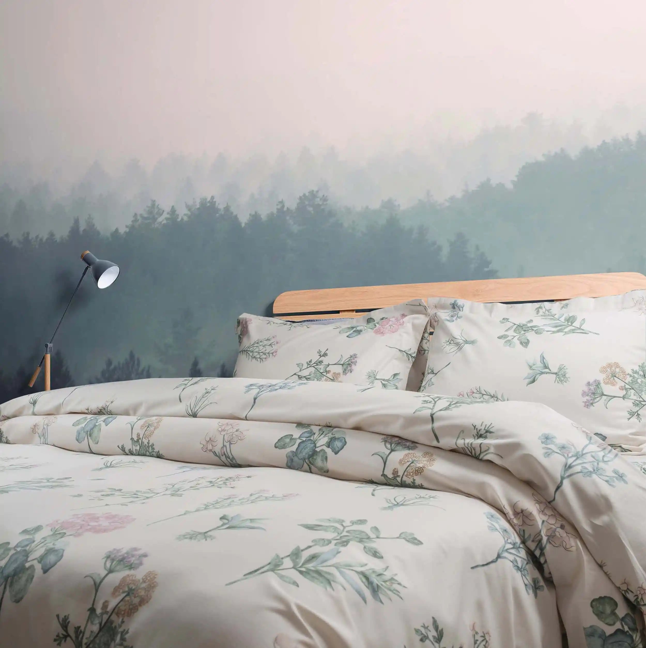 350 Tc Super King Size Bedsheet 2.74Mtr. X 2.74 Mtr. With 2 Pillow Covers