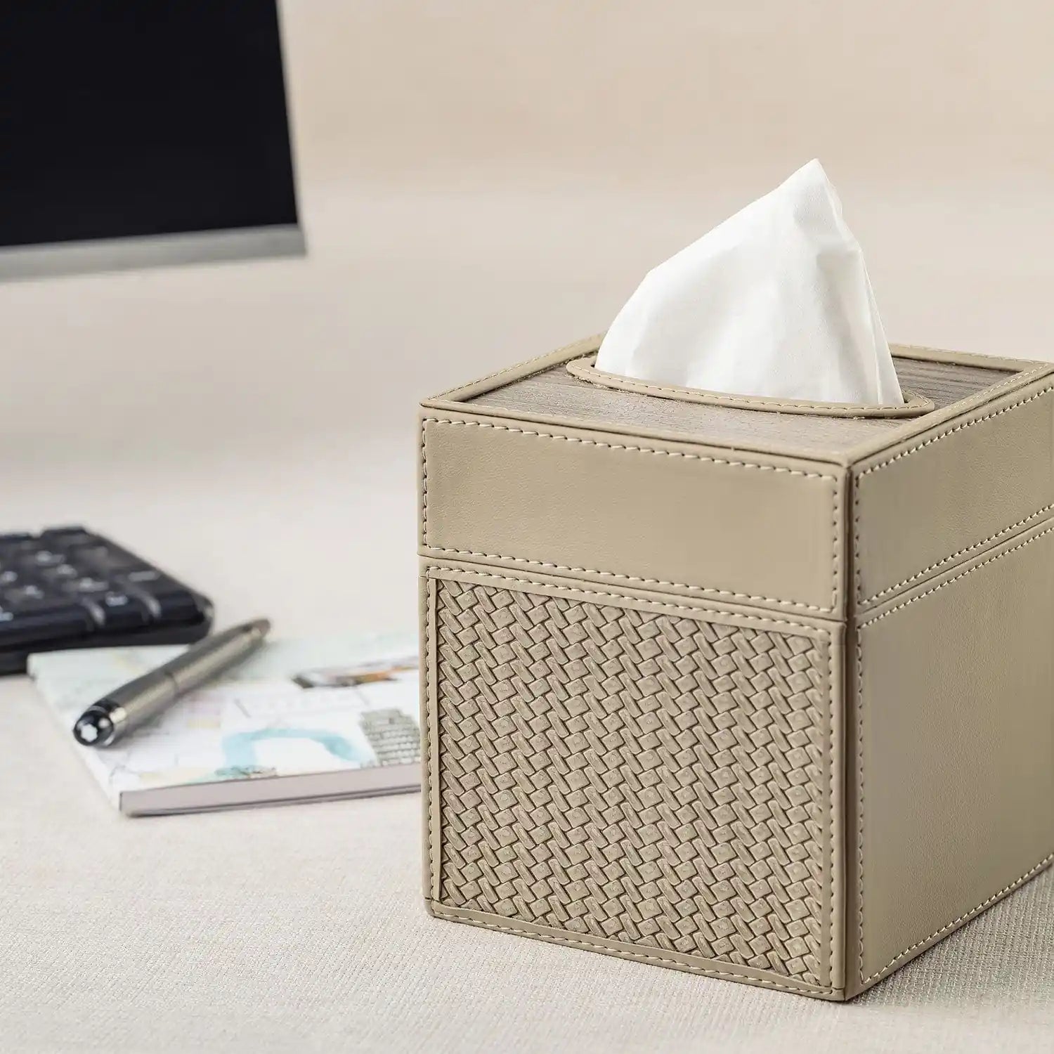 Riggiani Square - Tissue Box