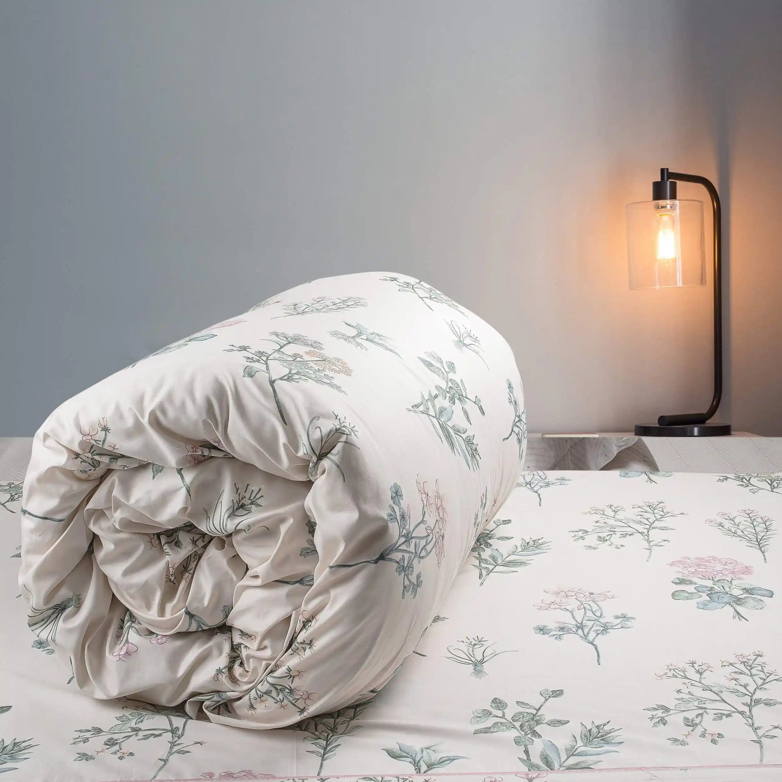 350 Tc Super King Size Bedsheet 2.74Mtr. X 2.74 Mtr. With 2 Pillow Covers