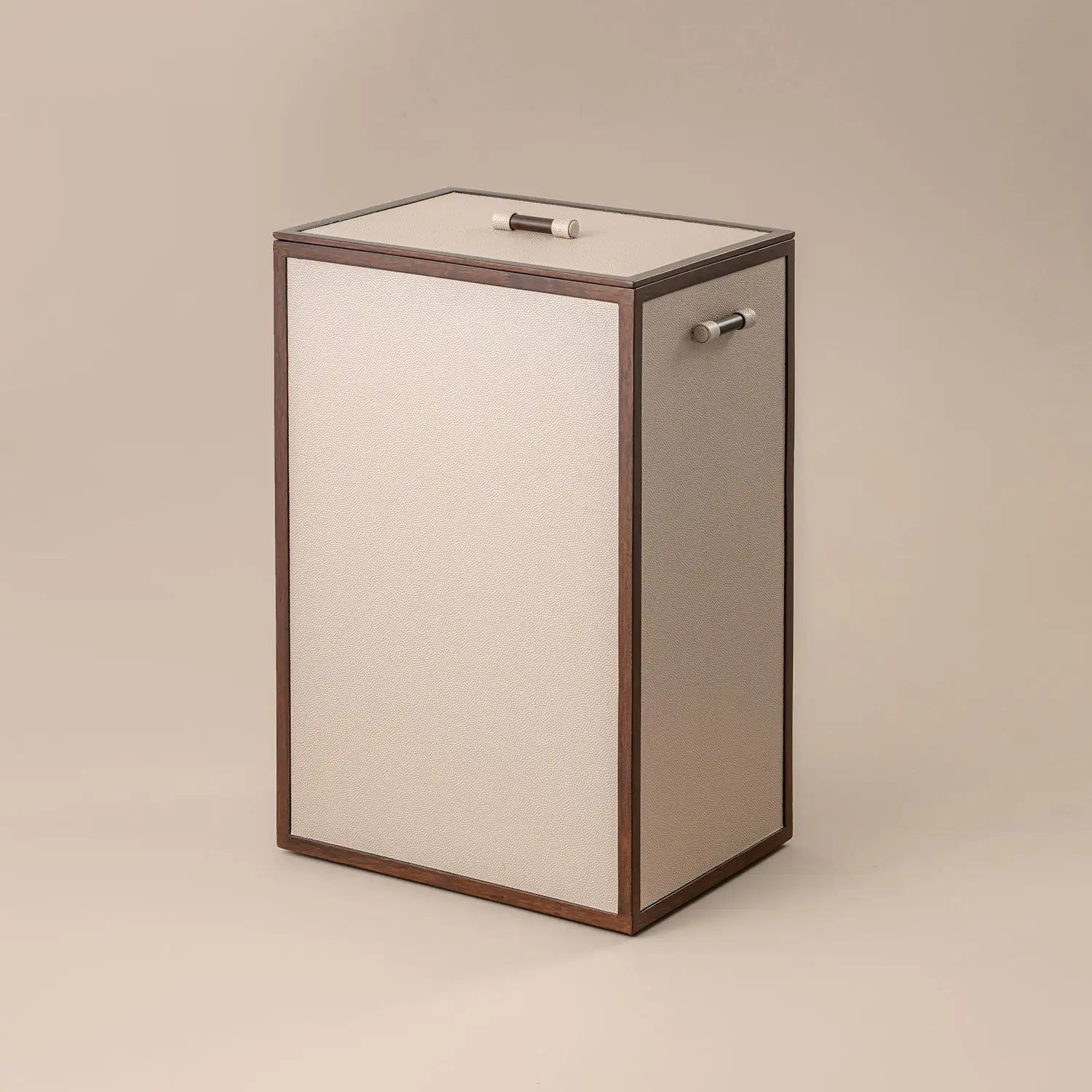 Stingray Laundry Hamper