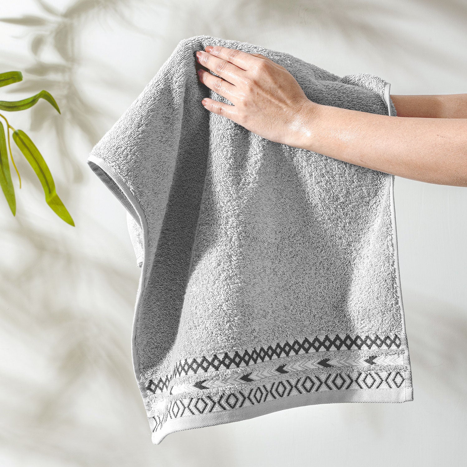 Picasso Hand Towel - Tribal Border