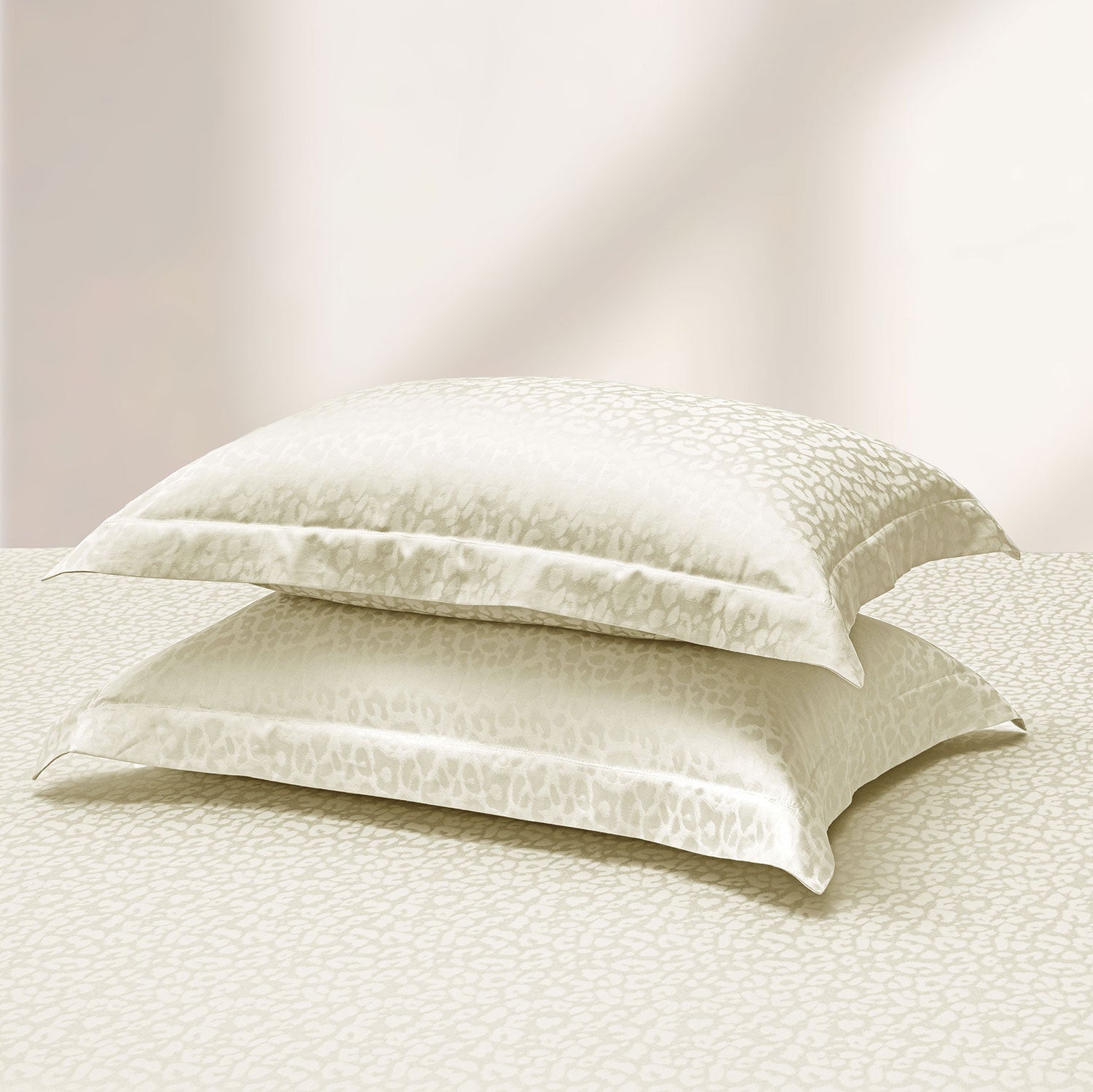 Osaka Bedding Collection