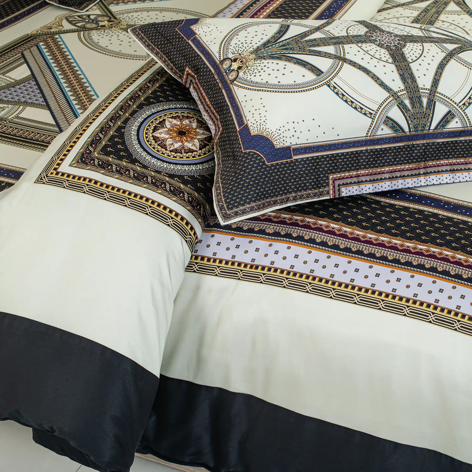 Global Black Duvet/Quilt Cover