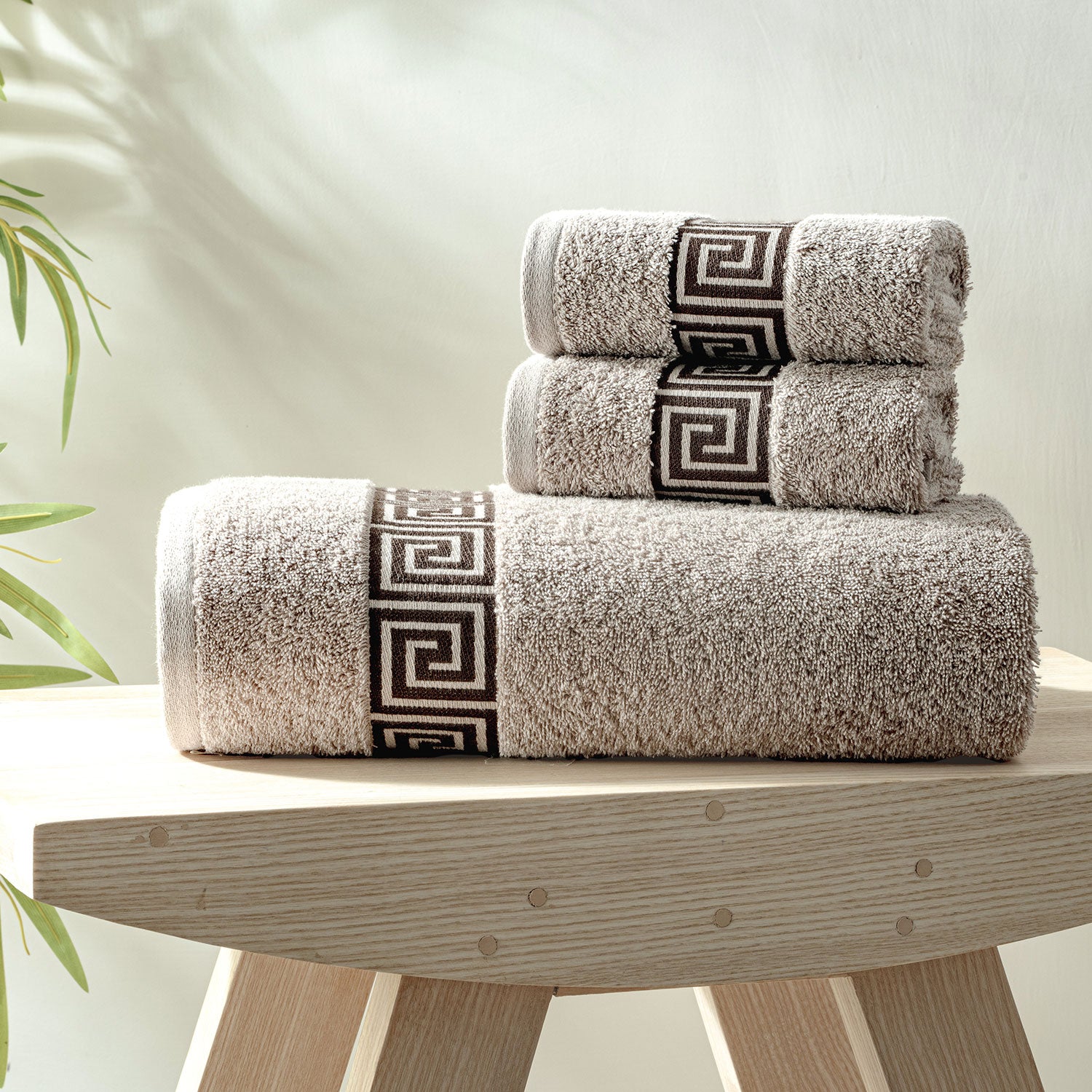 Picasso Towel 3pc Set - Greek Key Border