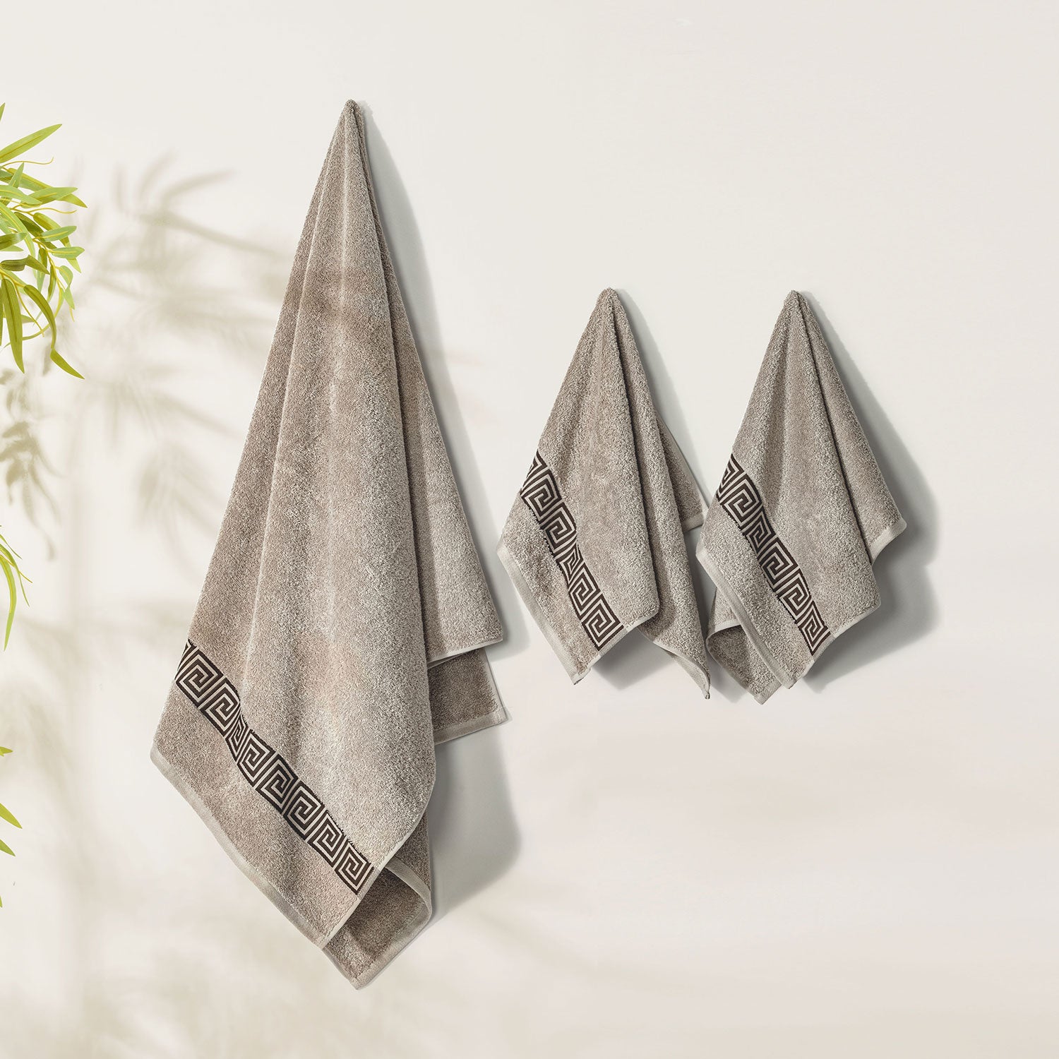 Picasso Towel 3pc Set - Greek Key Border