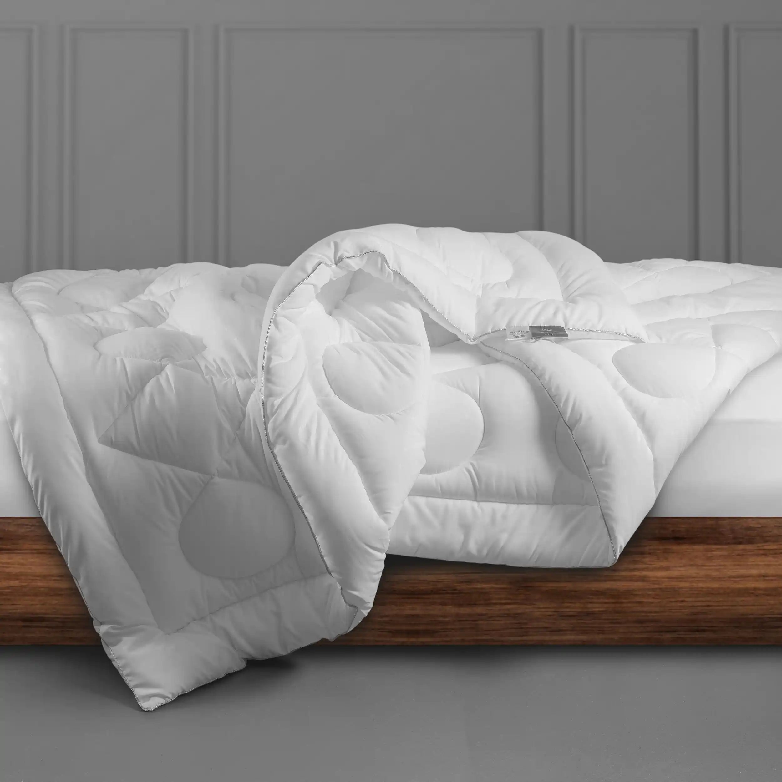 Star Summer Quilt - 200 GSM