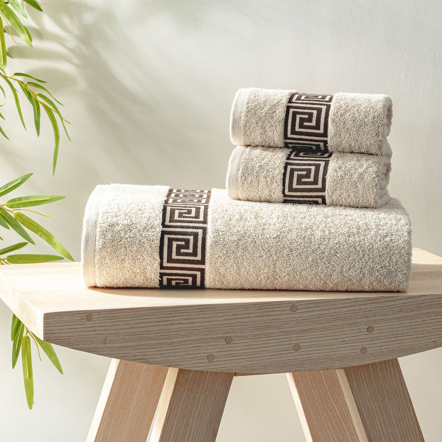 Picasso Towel 3pc Set - Greek Key Border