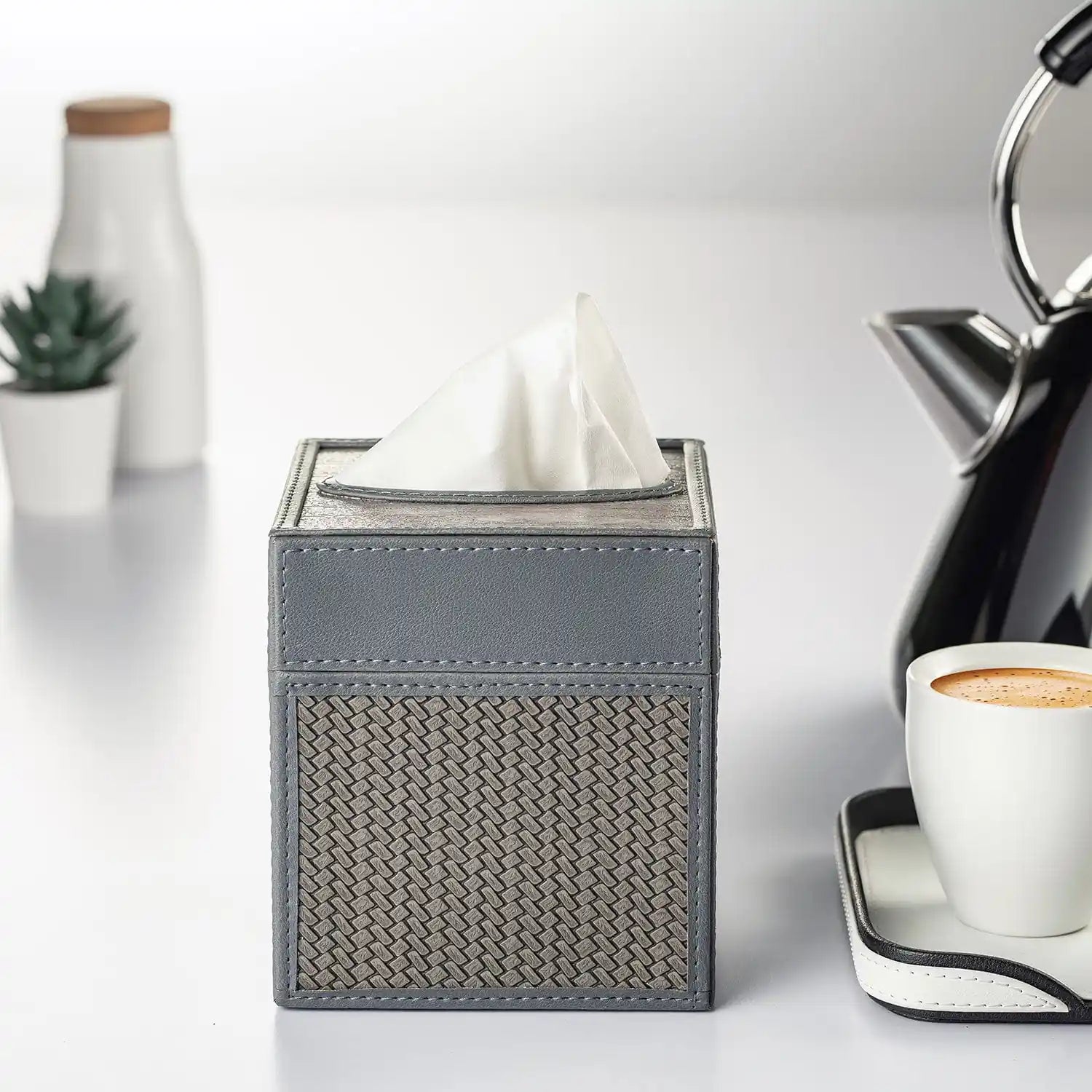 Riggiani Square - Tissue Box