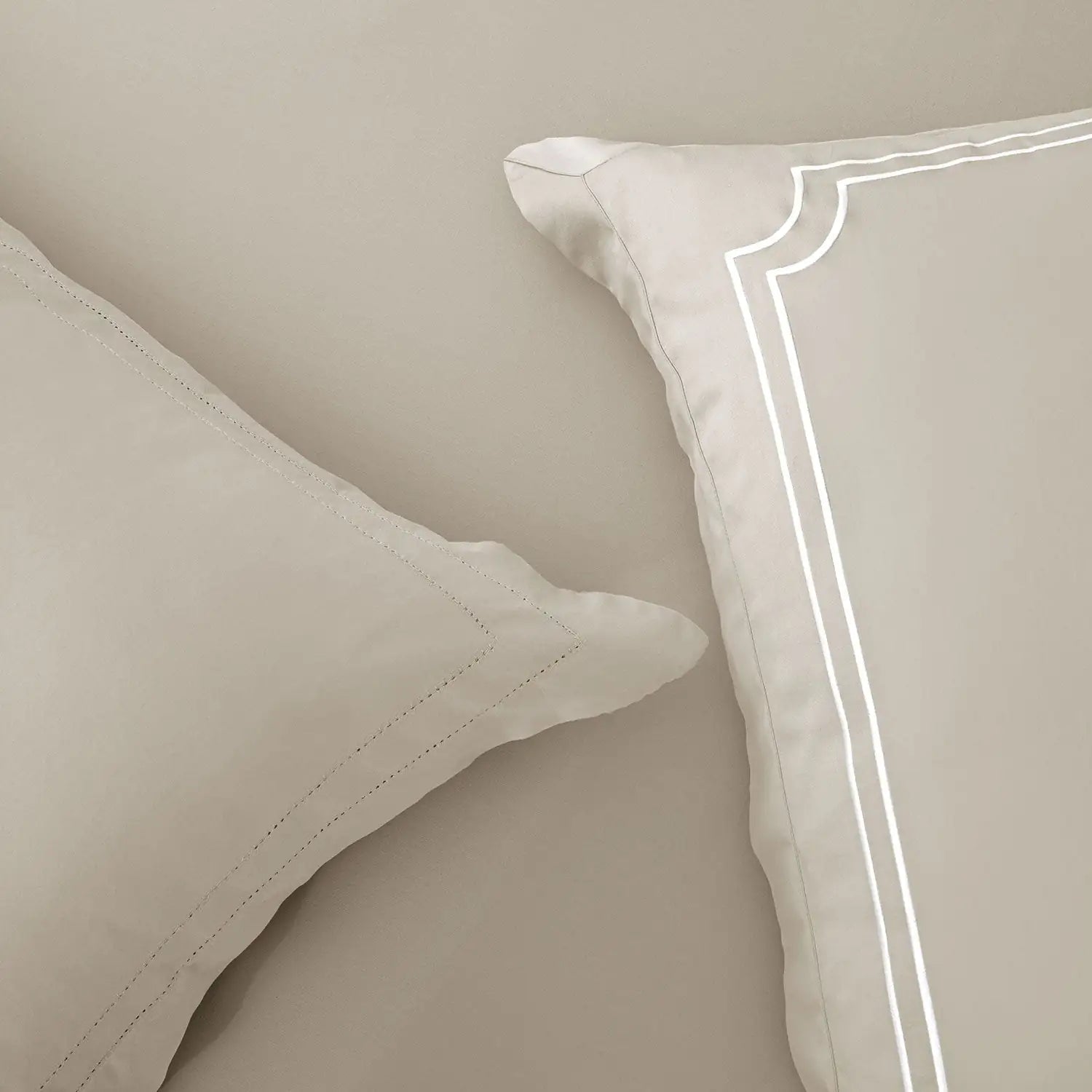 THE TUSCANY EMB. PILLOW COVER- 550 TC