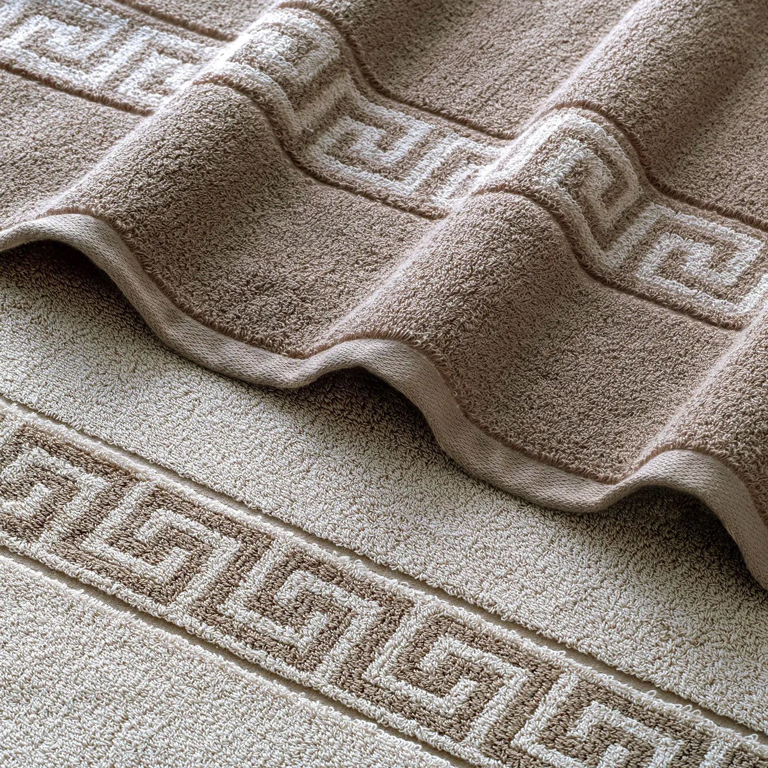 ROMA Bath Towel - Border