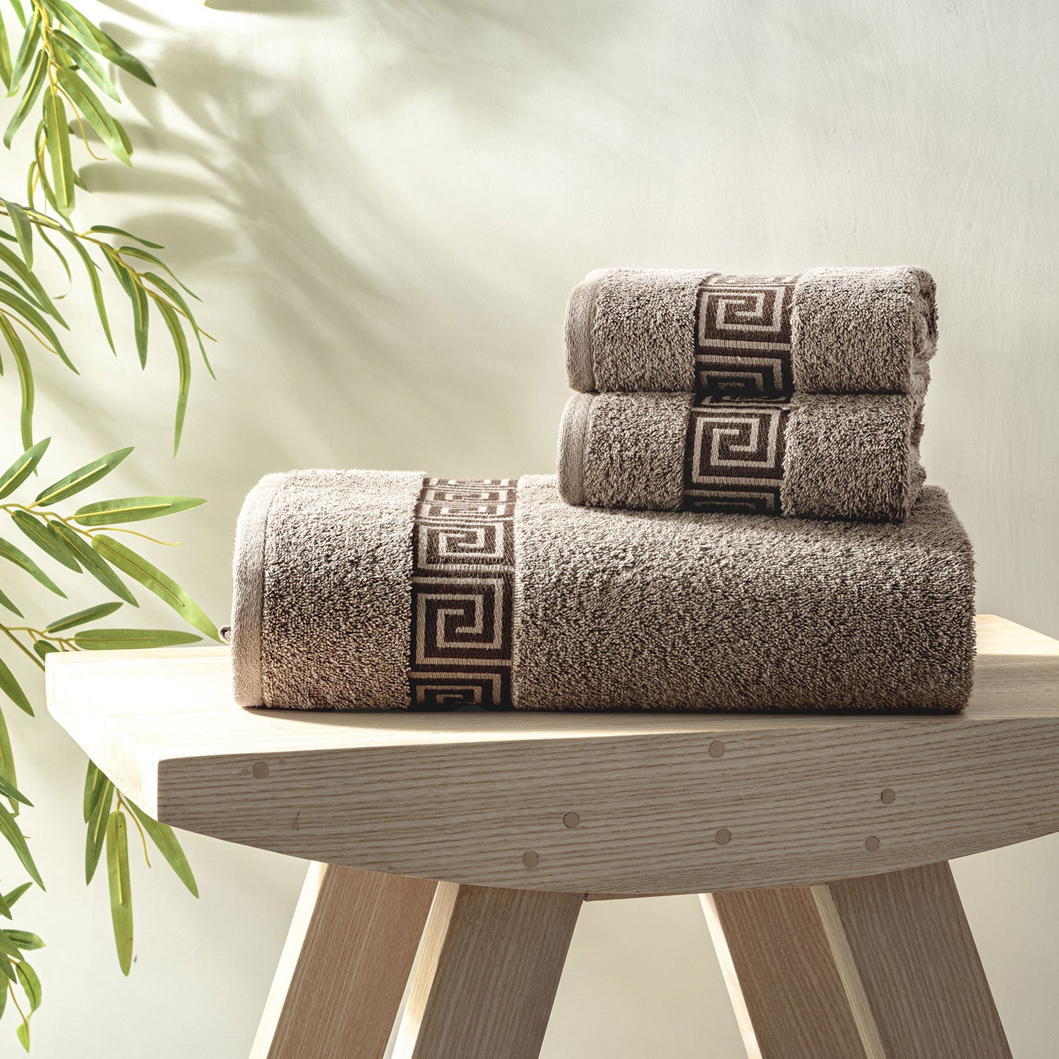 Picasso Towel 3pc Set - Greek Key Border