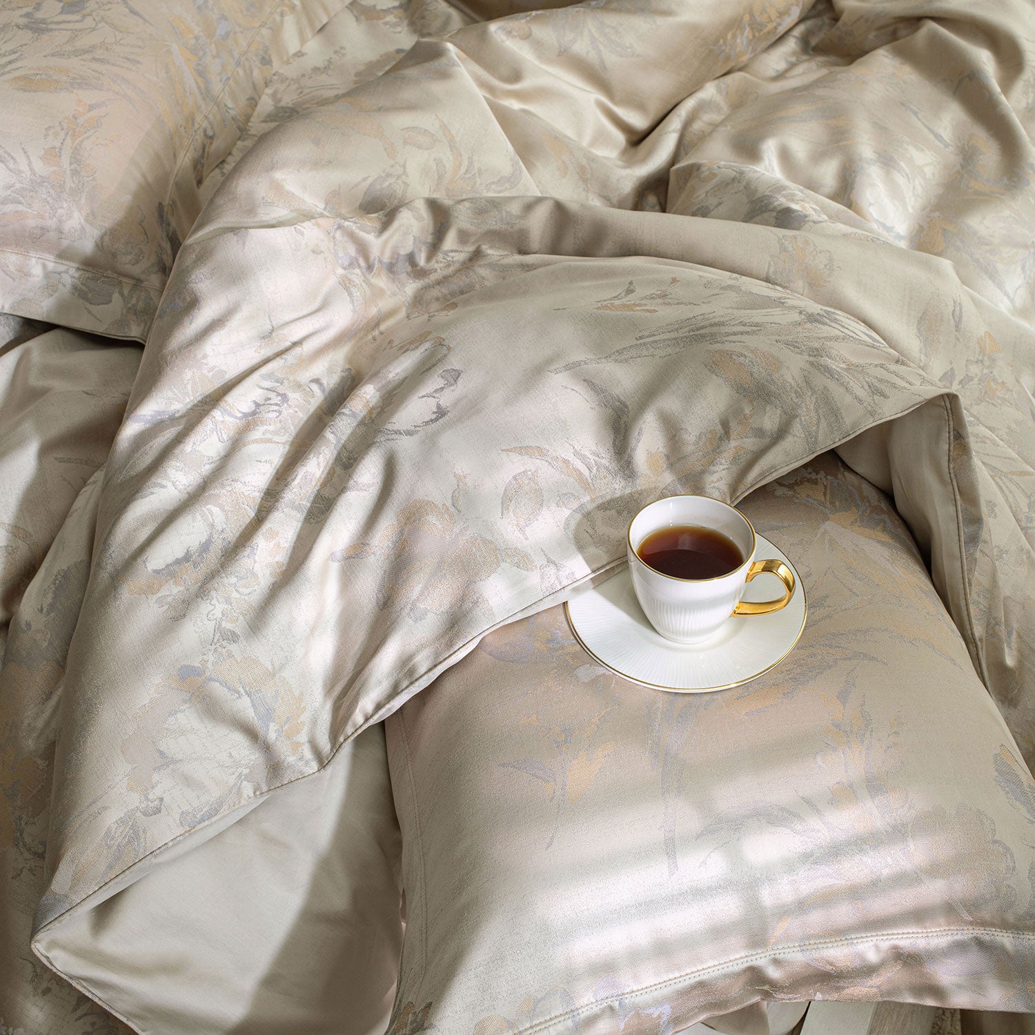 700 TC Italian Couture Royale Bedding Set Collection