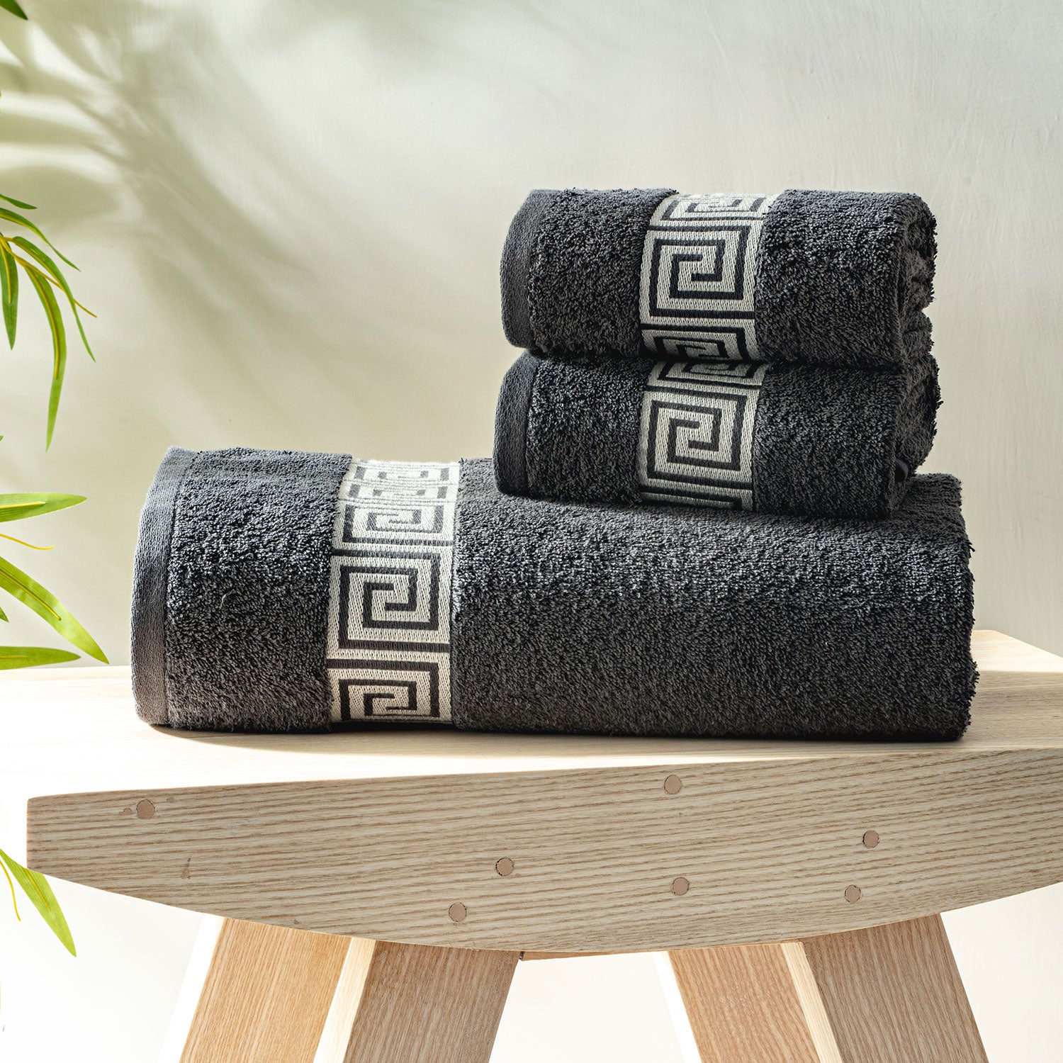 Picasso Towel 3pc Set - Greek Key Border