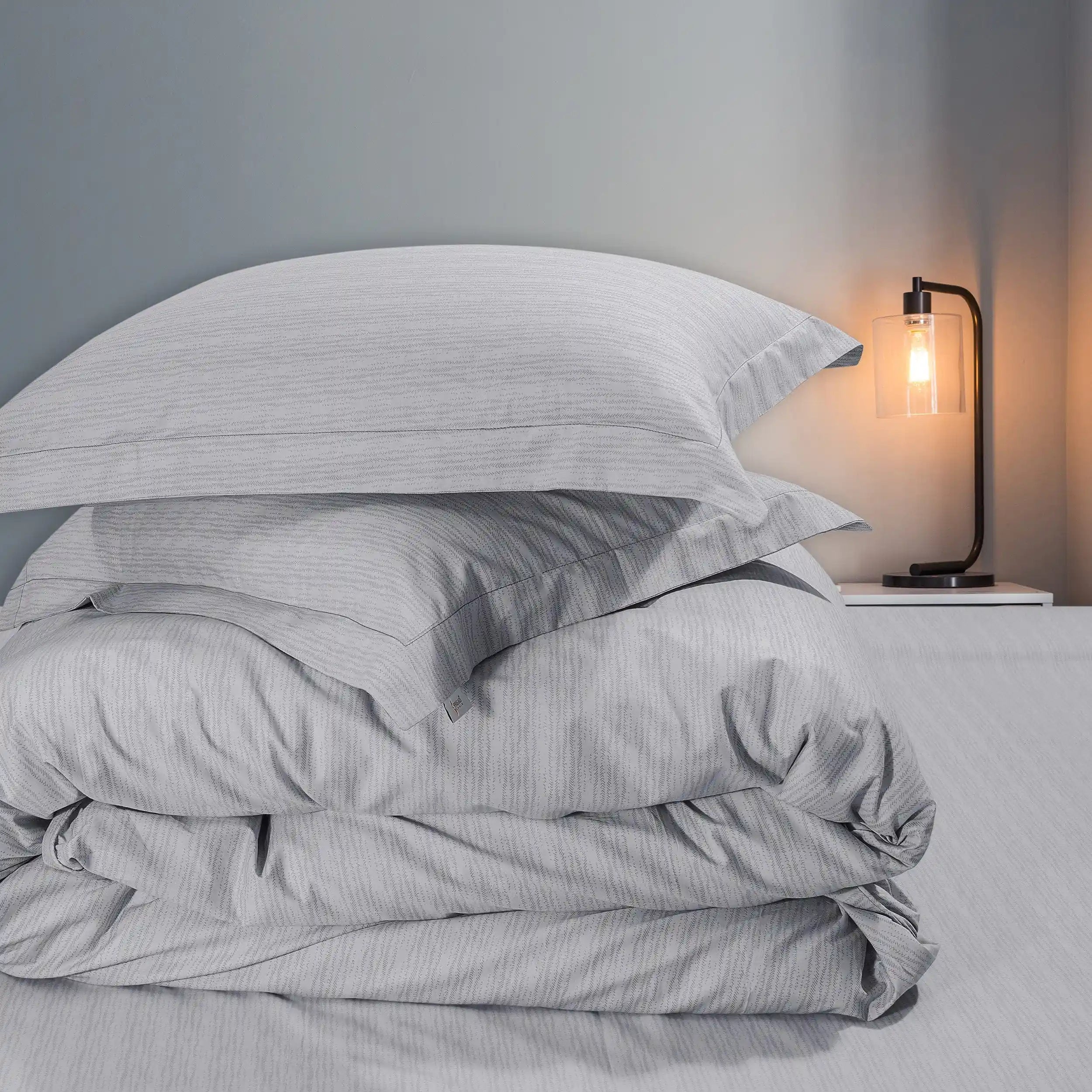 350 Tc Super King Size Bedsheet 2.74Mtr. X 2.74 Mtr. With 2 Pillow Covers