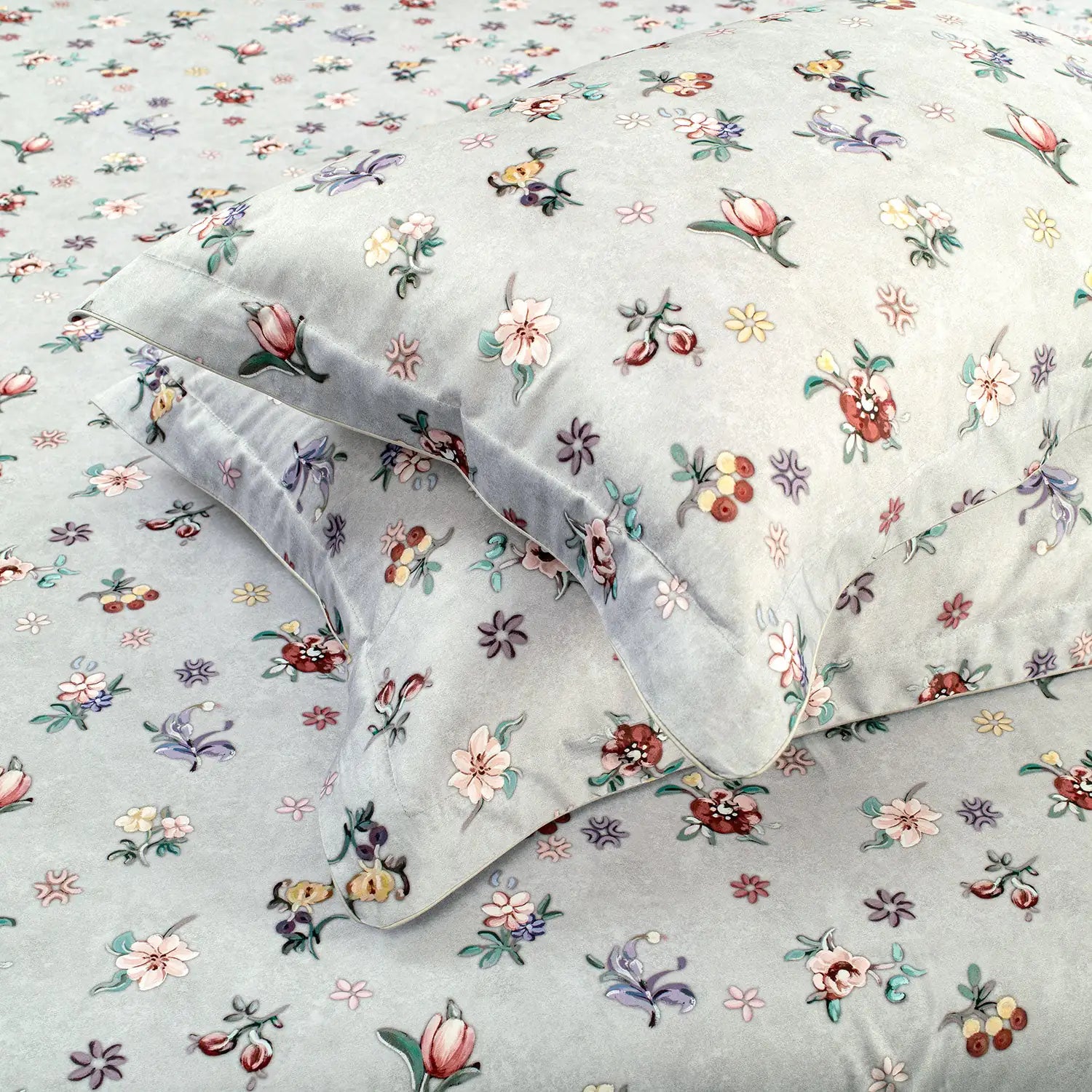 Global Black Cotton Prints Bedding Collection