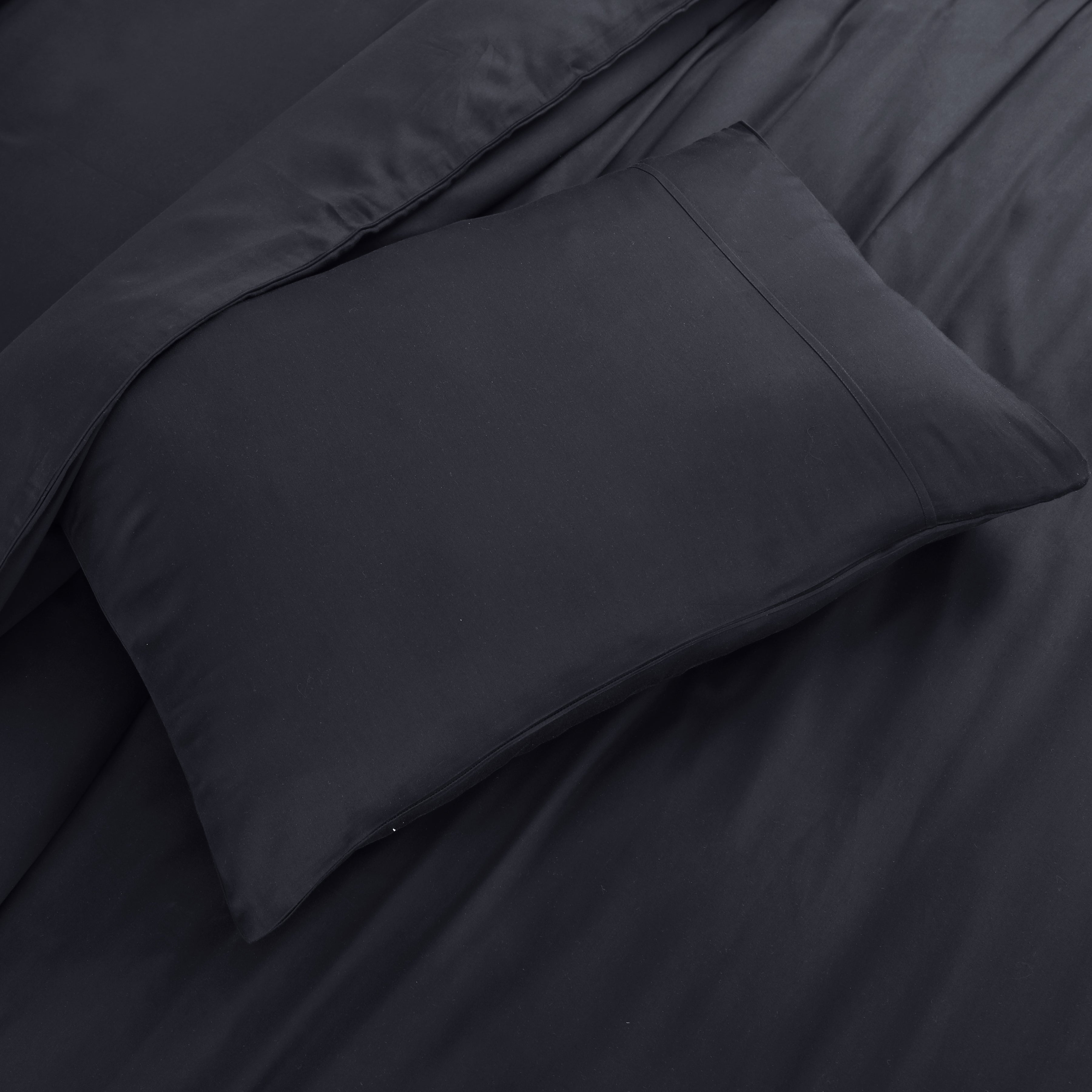 Madison Avenue 4PC Bedding Set