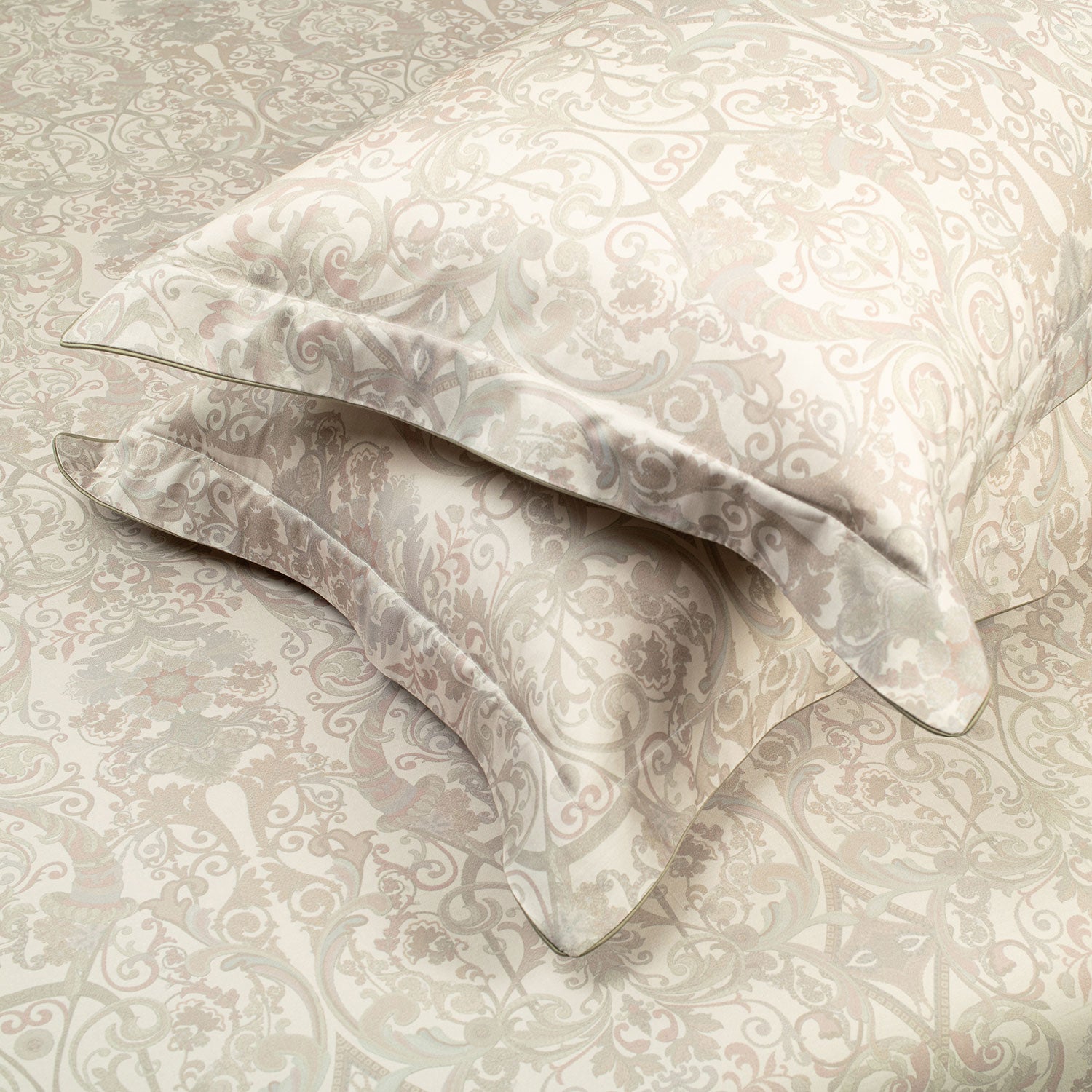 Global Black Cotton Prints Bedding Collection