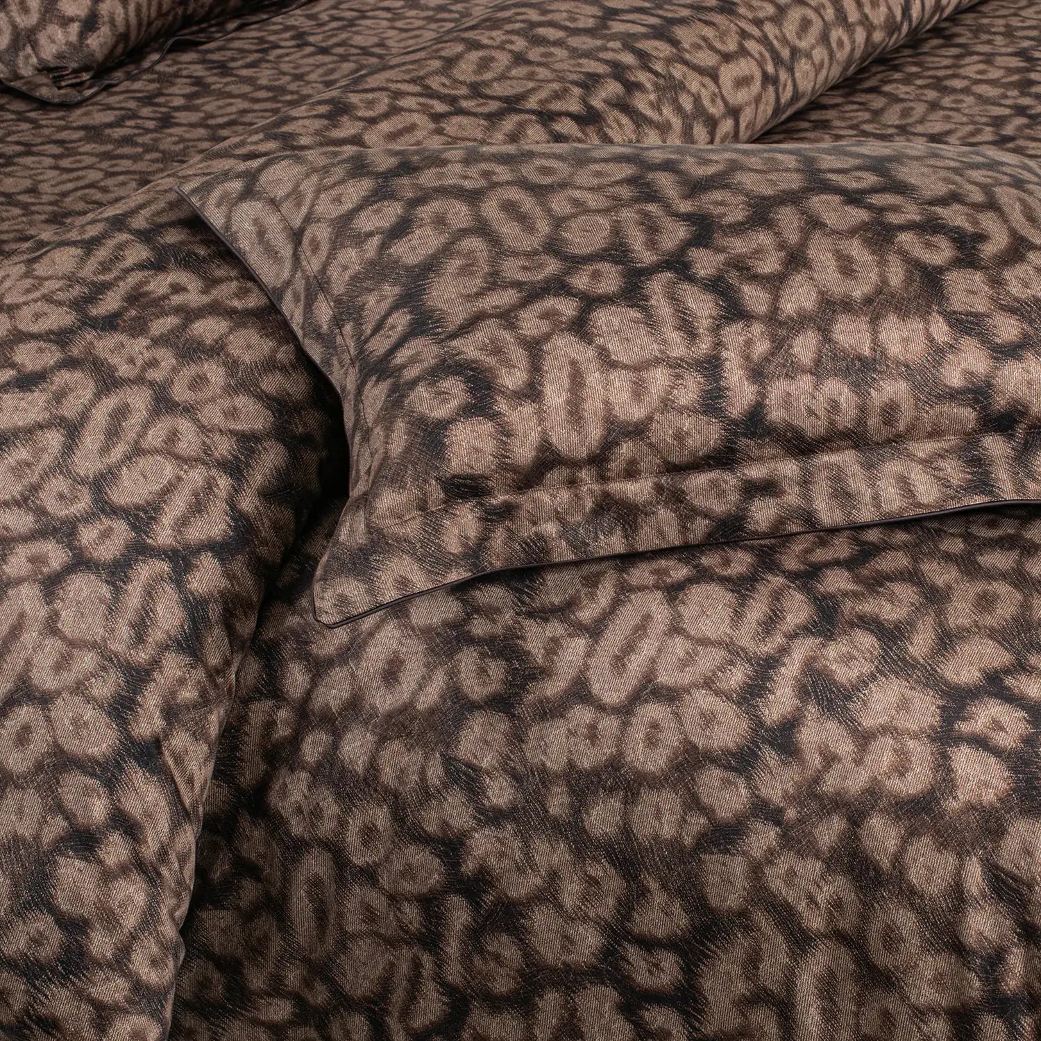 Global Black Duvet/Quilt Cover