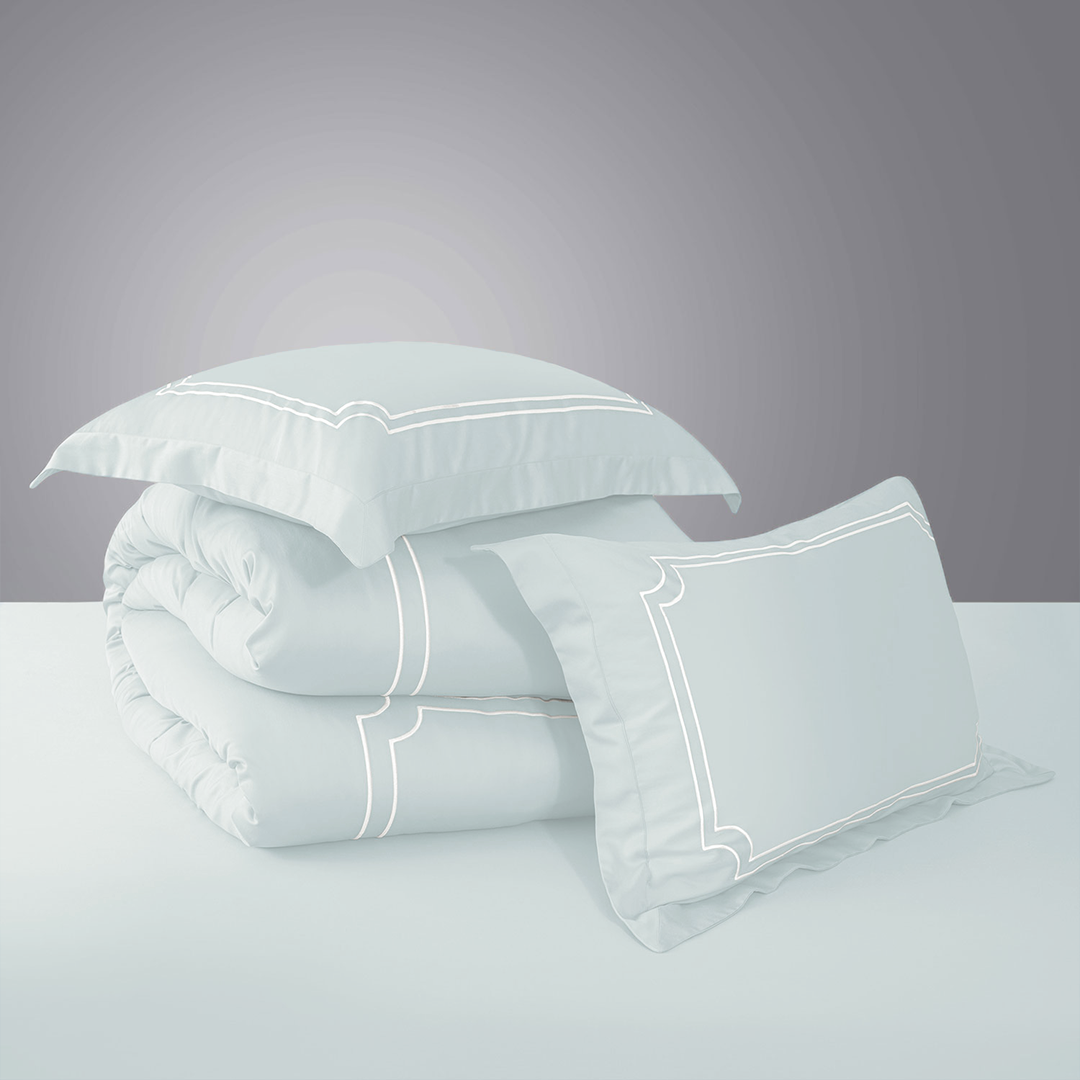 The MASTER BEDROOM BEDDING 4 PCS SET - 550 TC