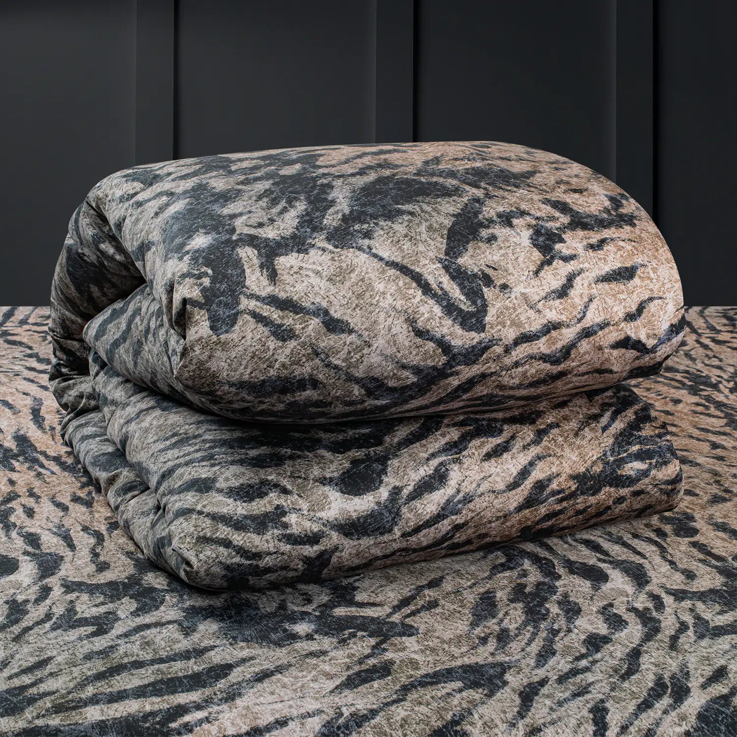 Global Black Duvet/Quilt Cover