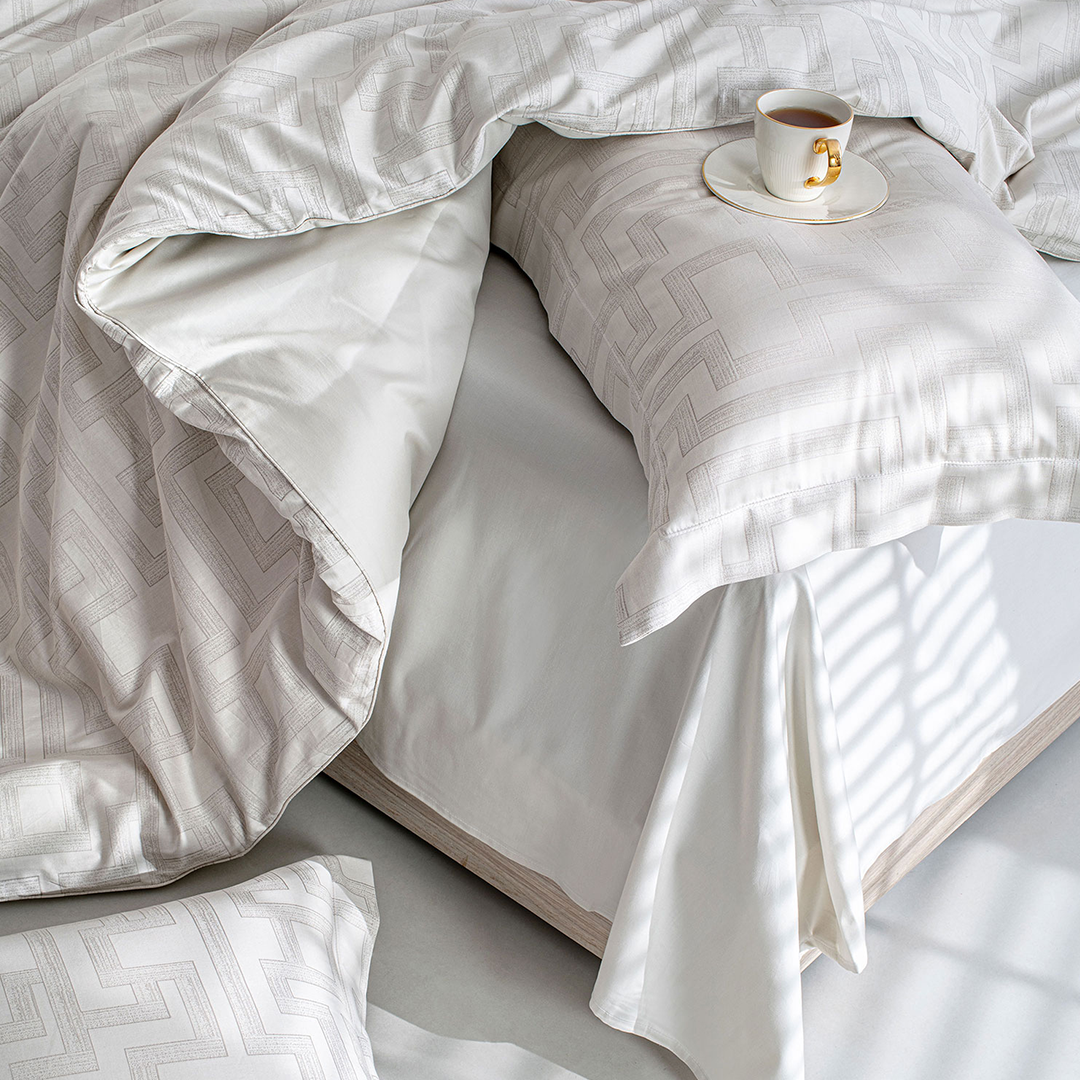 700 TC Italian Couture Bedsheet Set