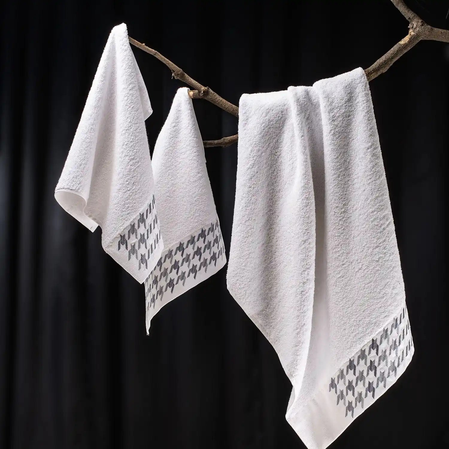 Emporio Leonora Hand Towel 2Pc