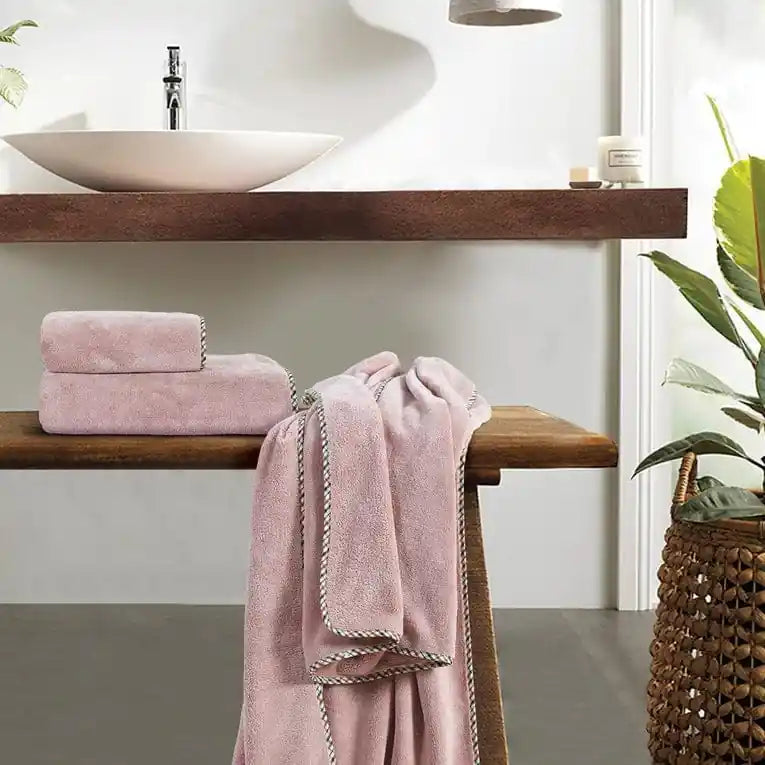 High Absorbent & Super Soft Cubix & Wave Bath Towel