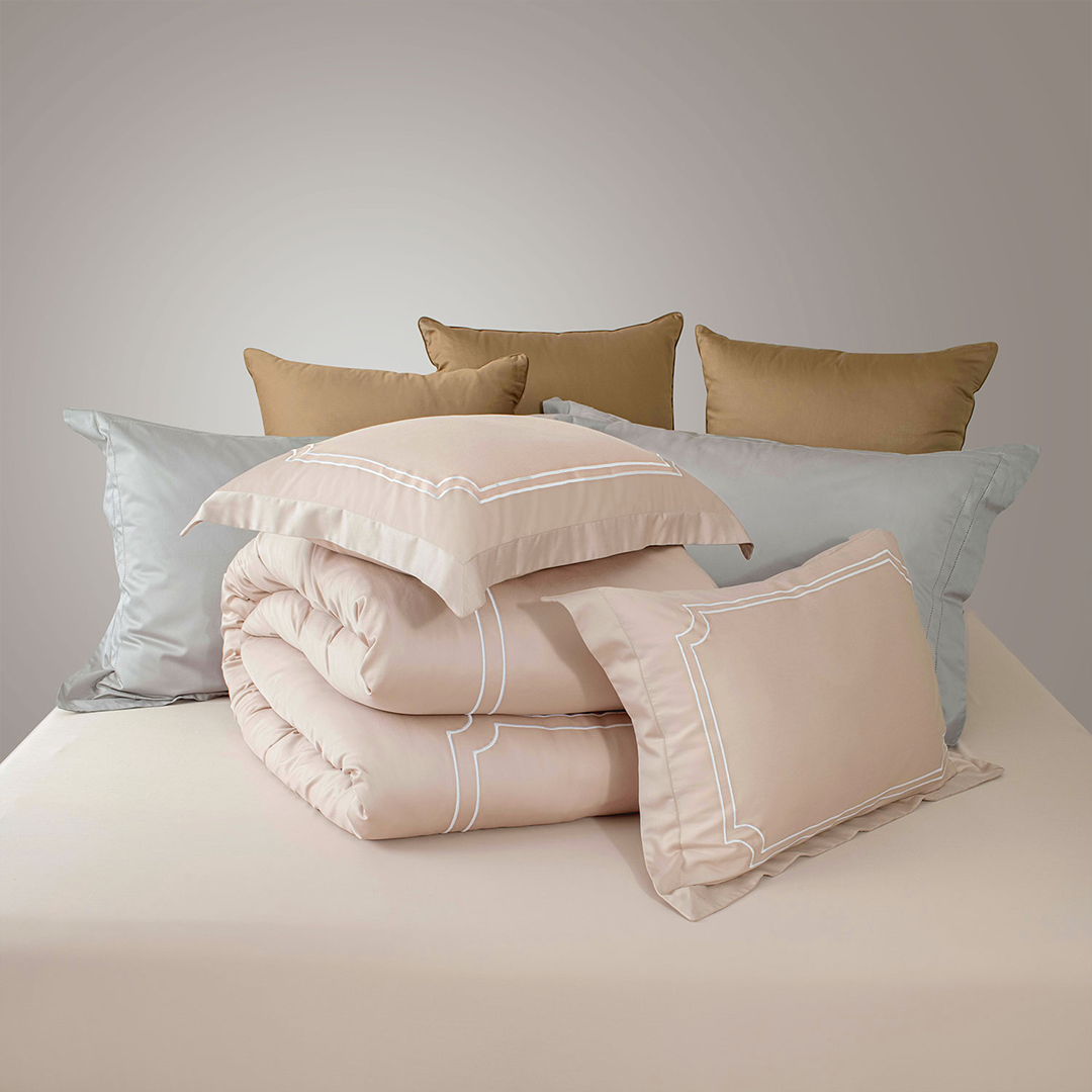 The MASTER BEDROOM BEDDING COLLECTION - 550 TC