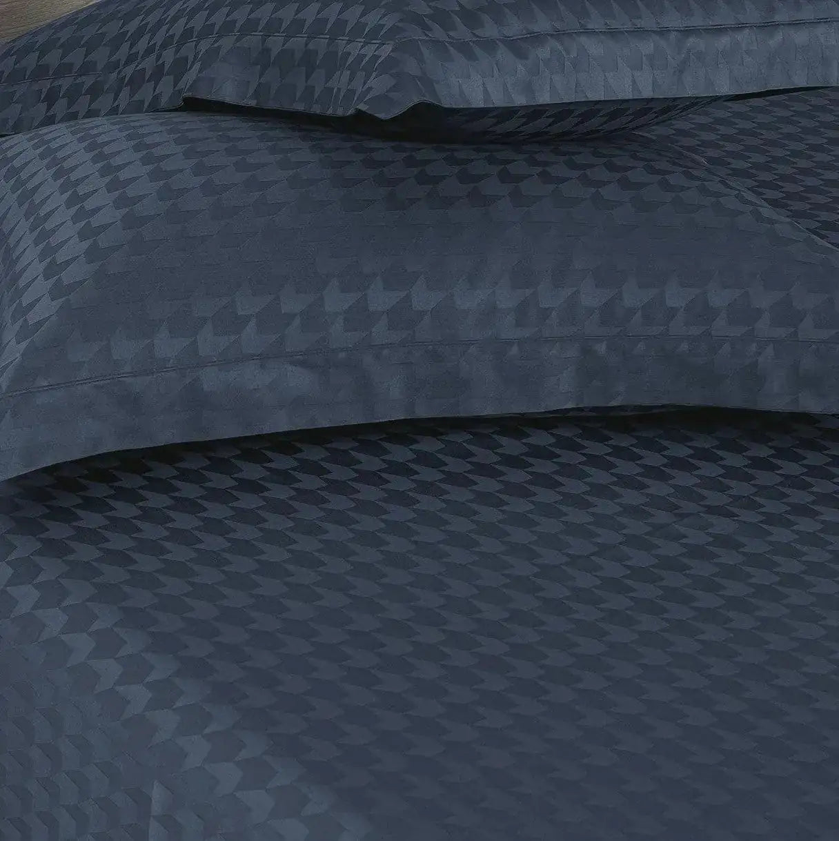 550 Tc Italian Jacquard 100% Cotton 4 Pcs Bedding Set