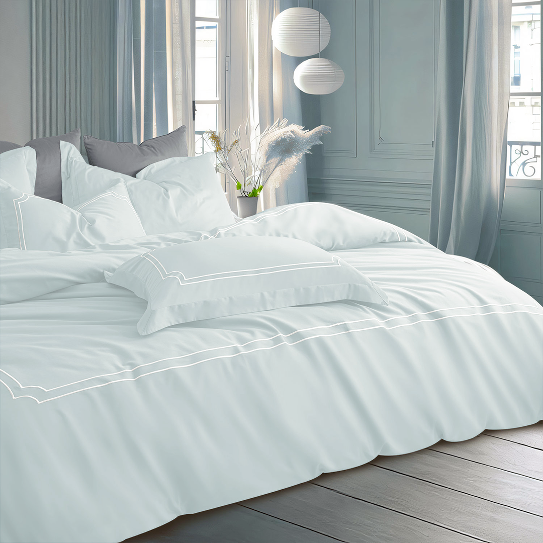 The MASTER BEDROOM BEDDING 4 PCS SET - 550 TC