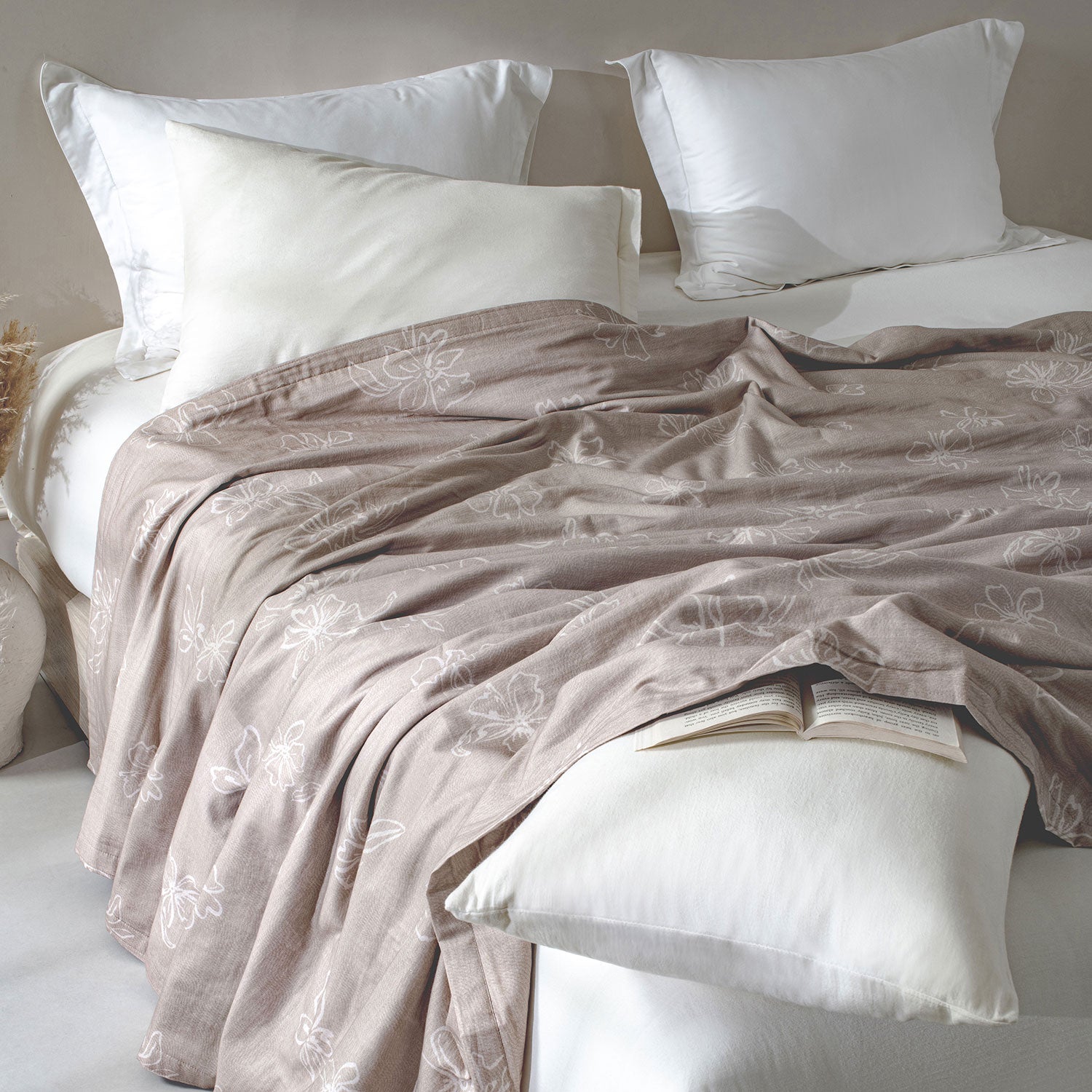 Taupe