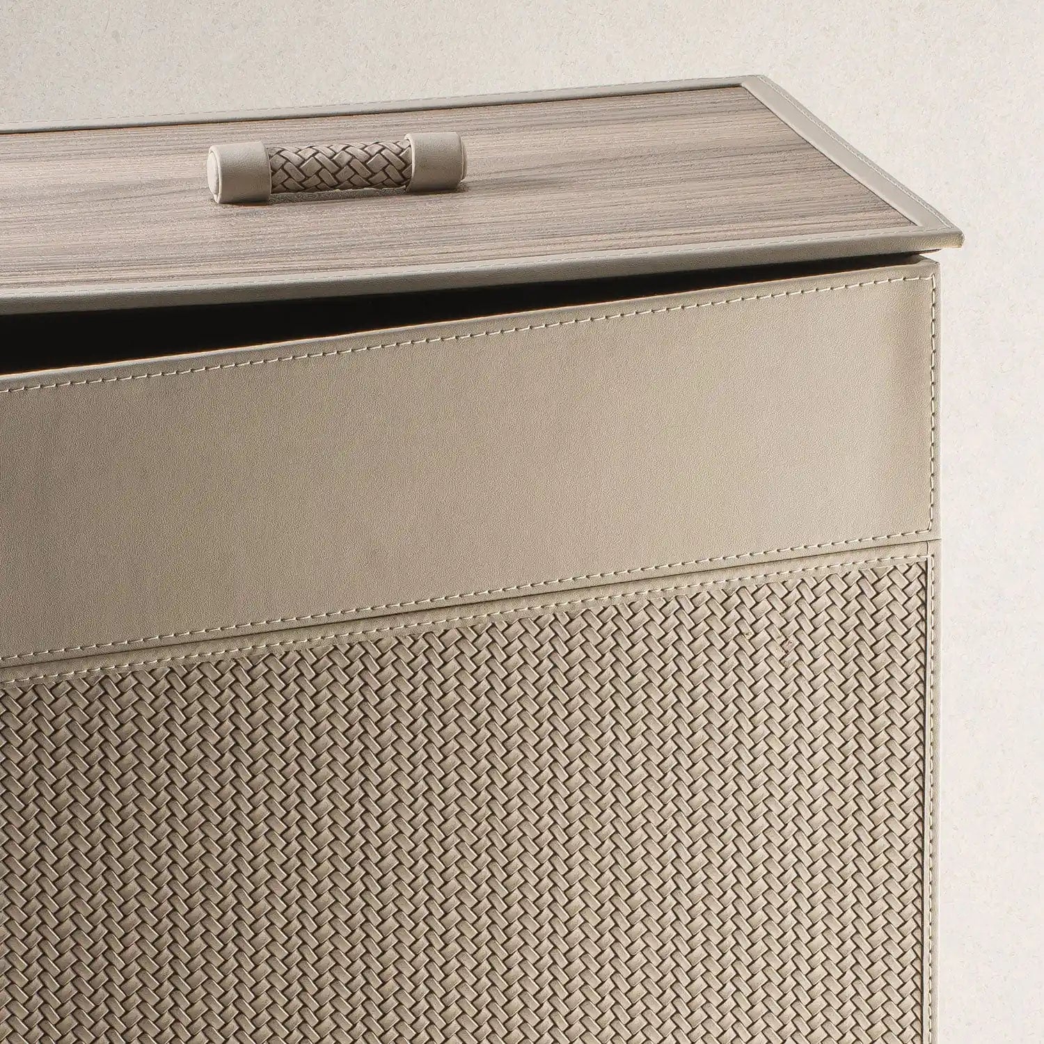 Riggiani Storage Collection