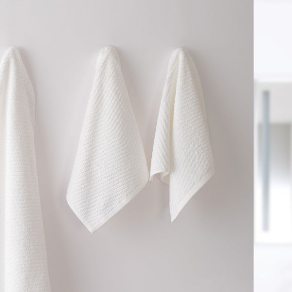 White 04