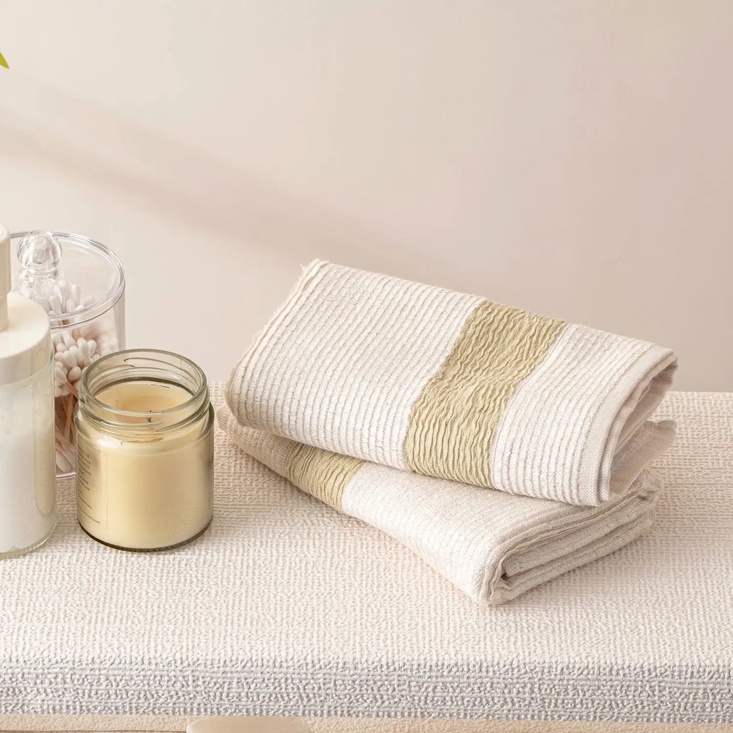 The Bamboo Hand Towel – Ultra-Absorbent Elegance for Everyday Use