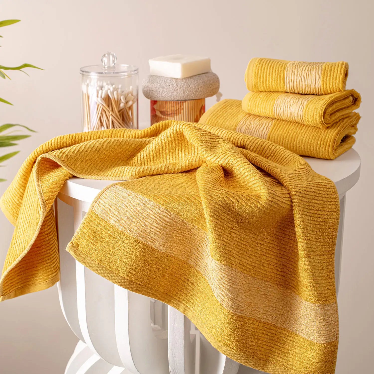 Yellow 01