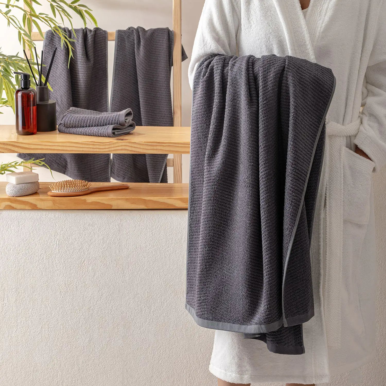 The Bamboo Towel Collection – Luxurious Lightweight and Travel-Ready