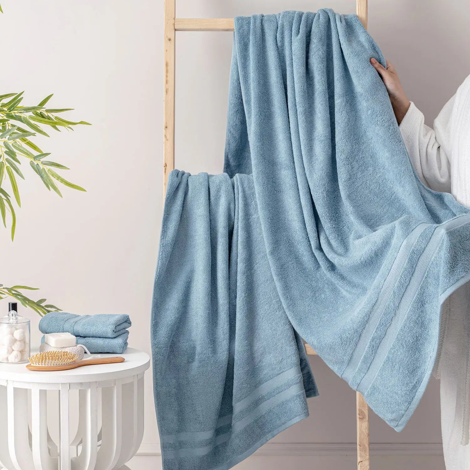 The Bamboo Towel Collection – Luxurious Lightweight and Travel-Ready