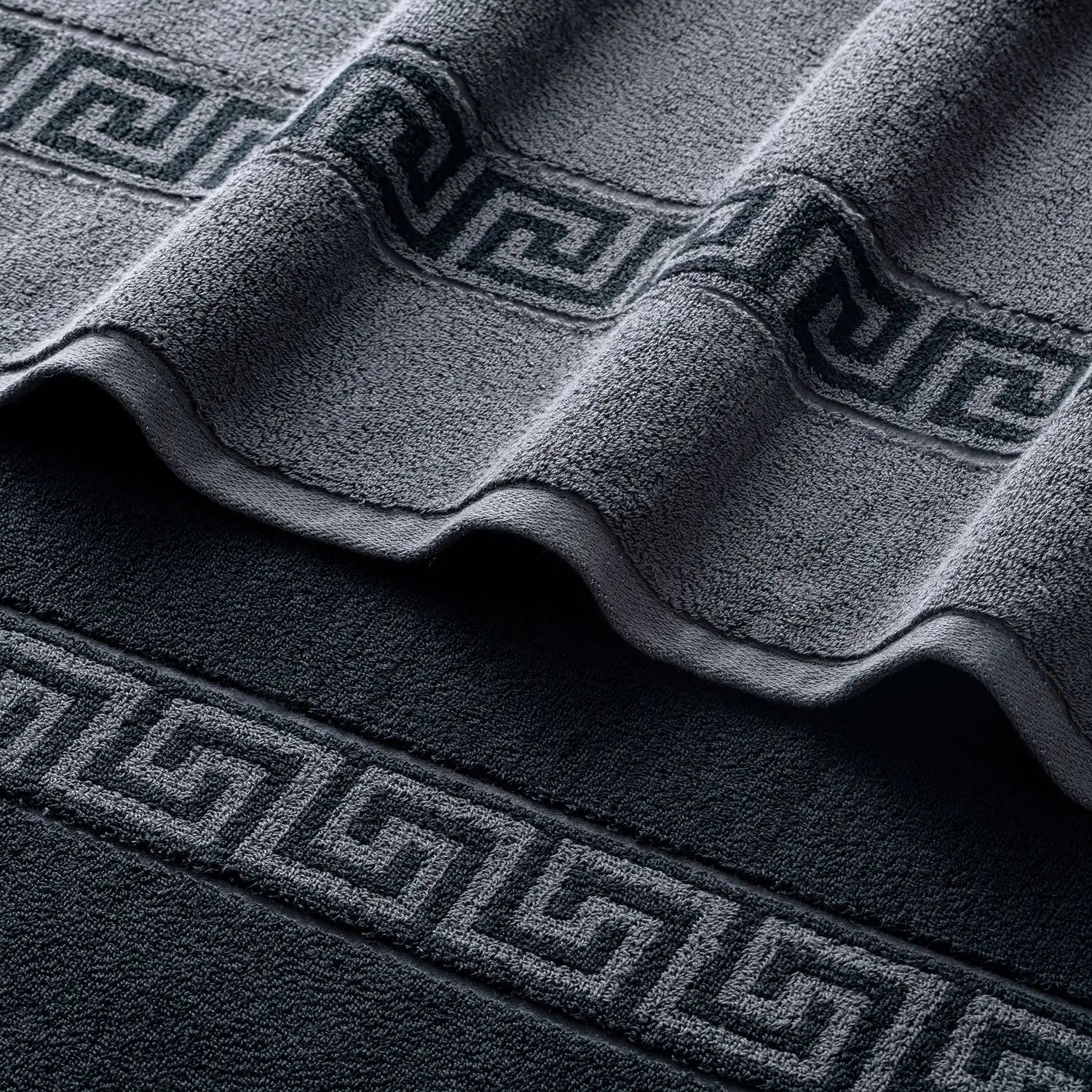 ROMA Bath Towel - Border