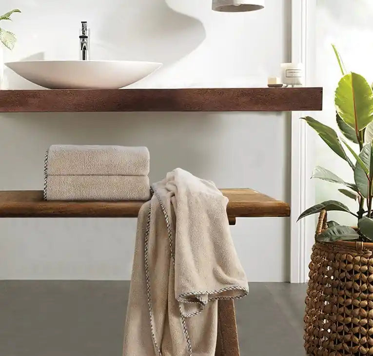 High Absorbent & Super Soft Cubix & Wave Bath Towel