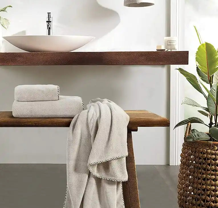 High Absorbent & Super Soft Cubix & Wave Bath Towel