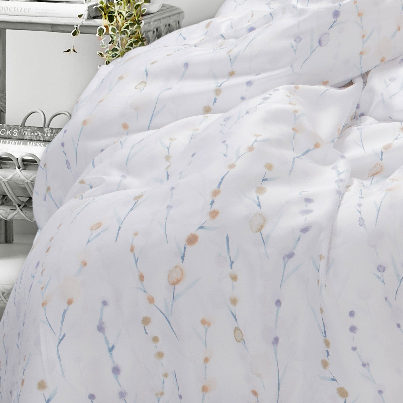 400 Thread Count Super King Size Bedsheet 2.74mtr. x 2.74 mtr. with 2 Pillow Covers